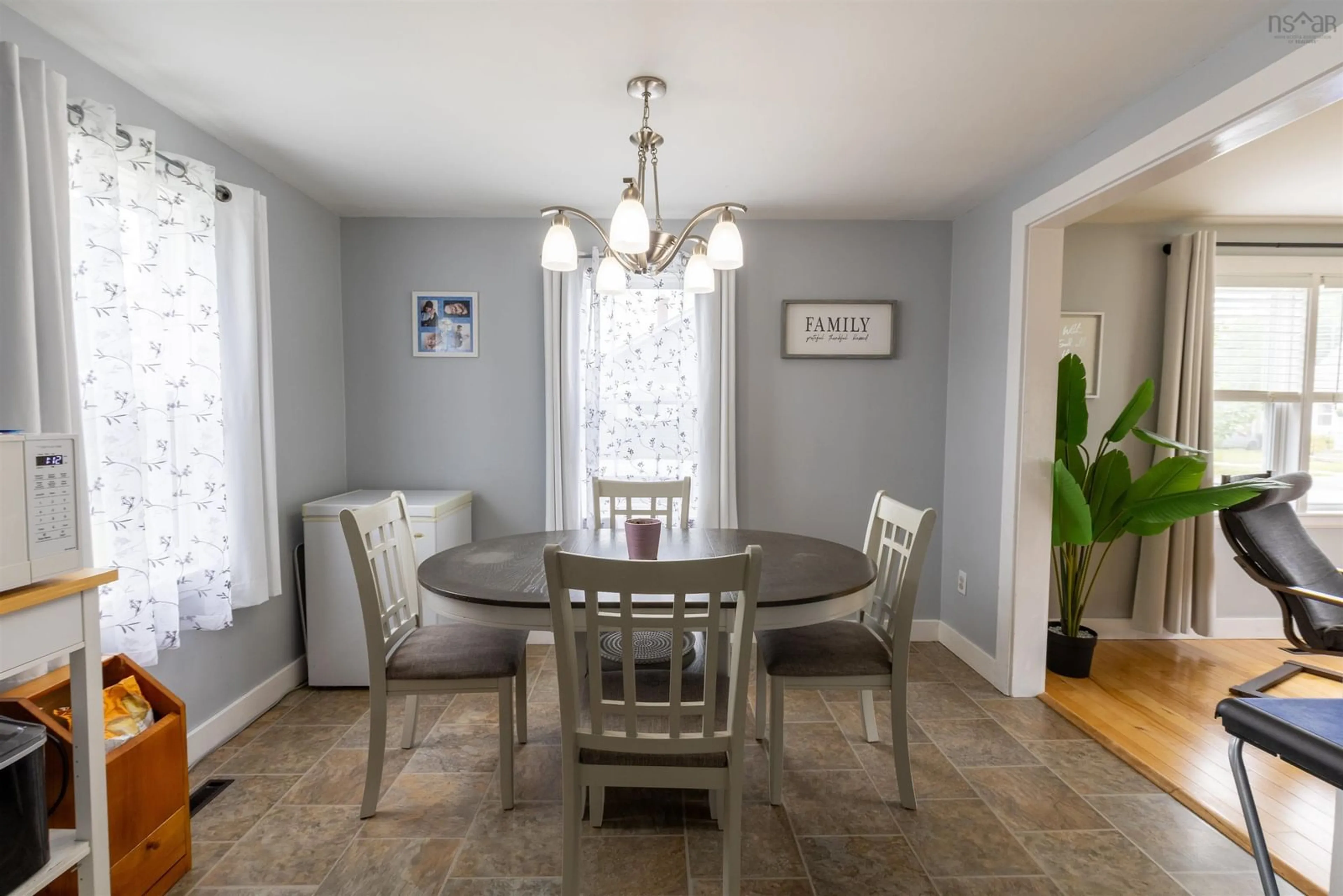Dining room, unknown for 69 King St, Yarmouth Nova Scotia B5A 2Y2