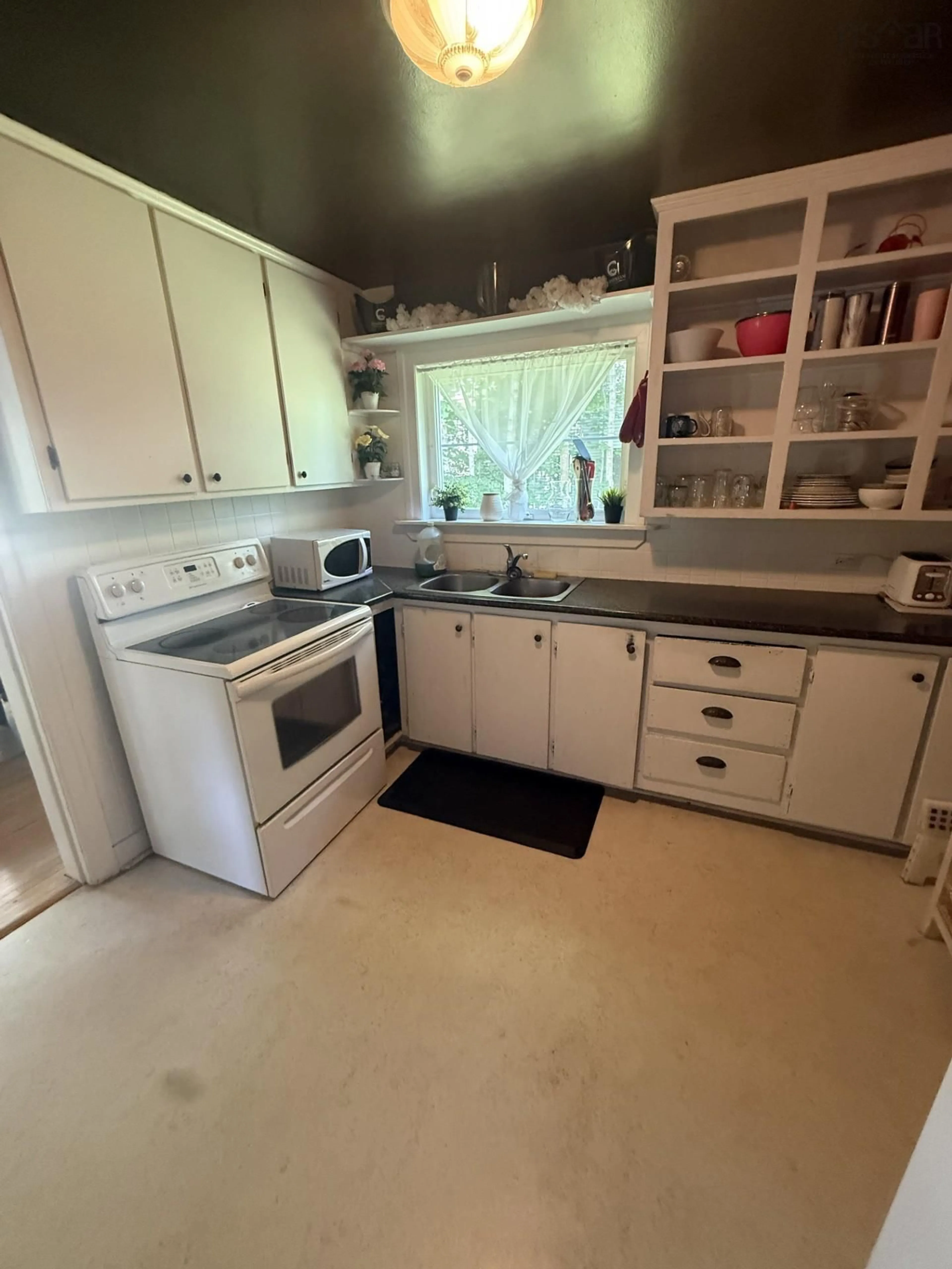Standard kitchen, unknown for 114 Hawthorne St, Antigonish Nova Scotia B2G 1A9
