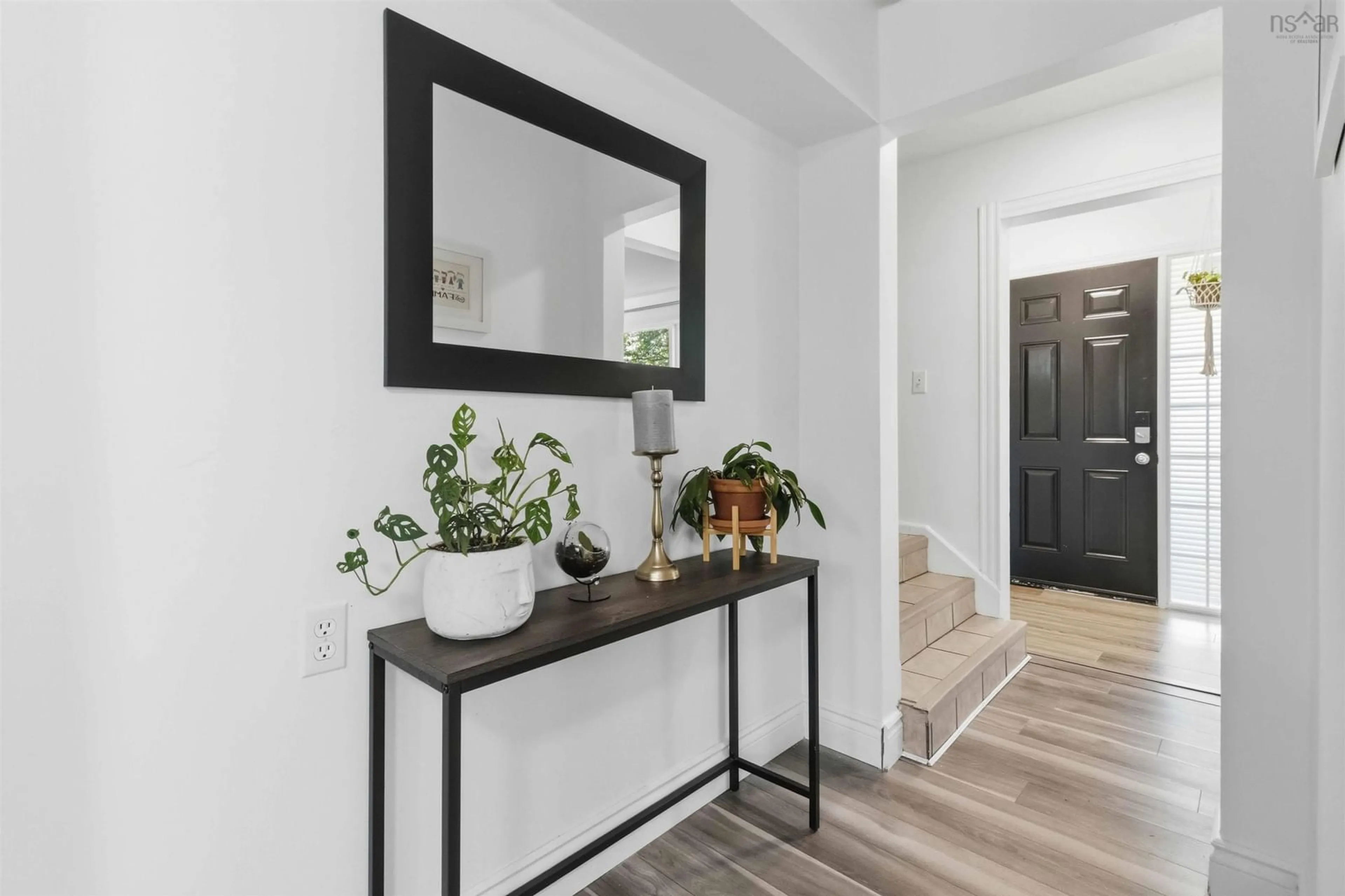 Indoor entryway for 24 Parmac Dr, Lower Sackville Nova Scotia B4C 2L2