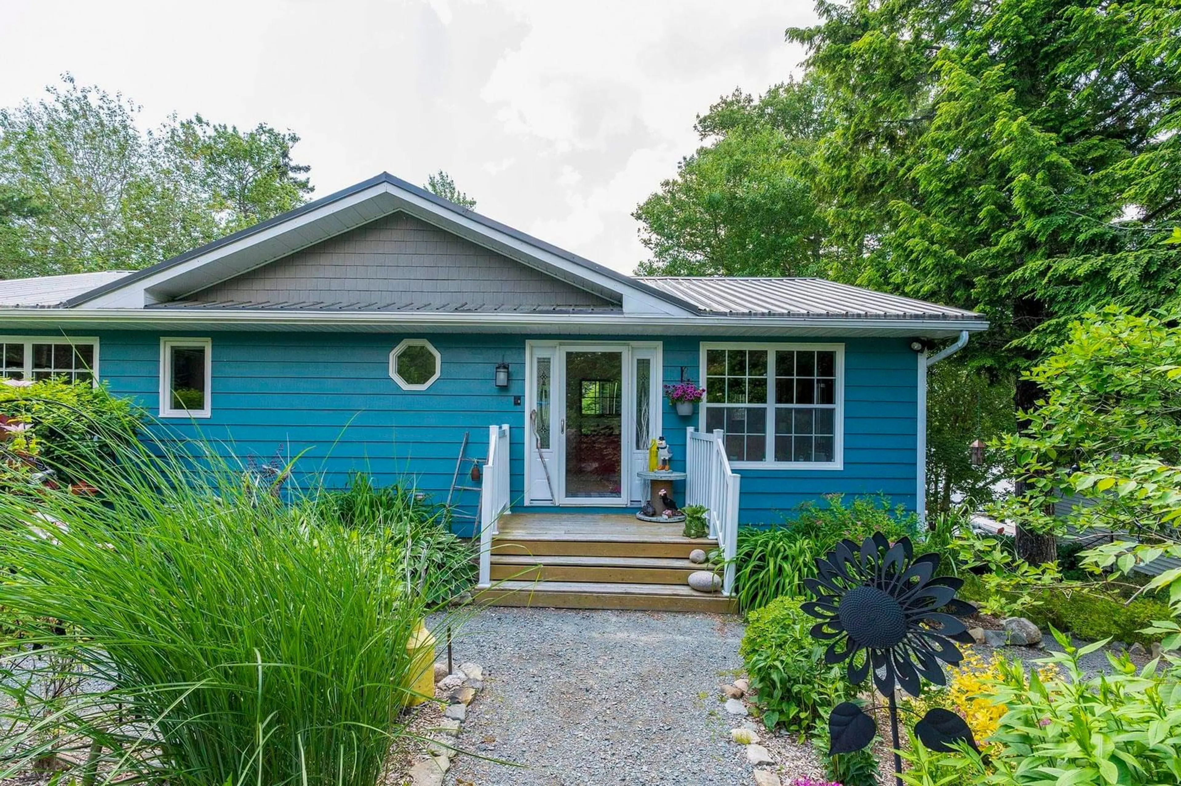 Home with vinyl exterior material, street for 414 Ponderosa Drive Dr, Lake Echo Nova Scotia B3E 1A2