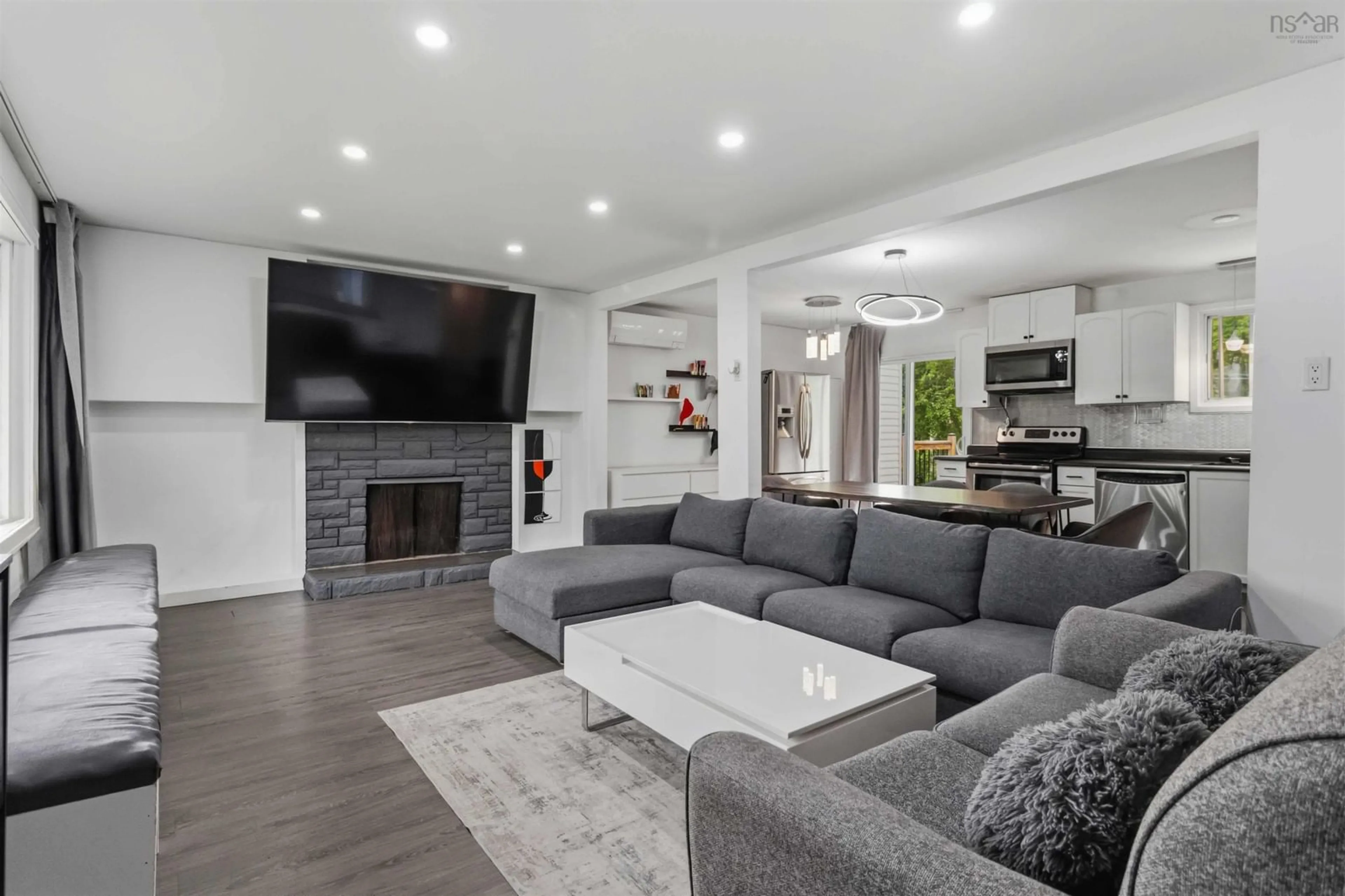 Living room with furniture, unknown for 72 Beaumont Dr, Lower Sackville Nova Scotia B4C 1V6