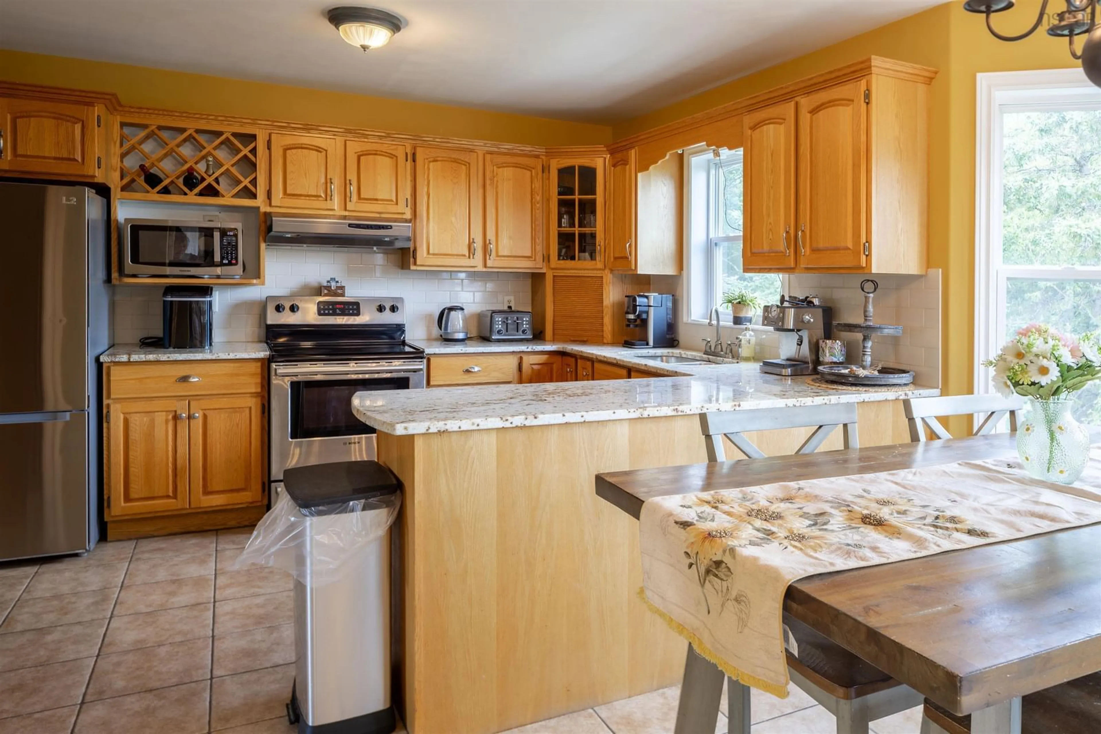Standard kitchen, ceramic/tile floor for 28 Hillview Dr, Portland Hills Nova Scotia B2W 6J2