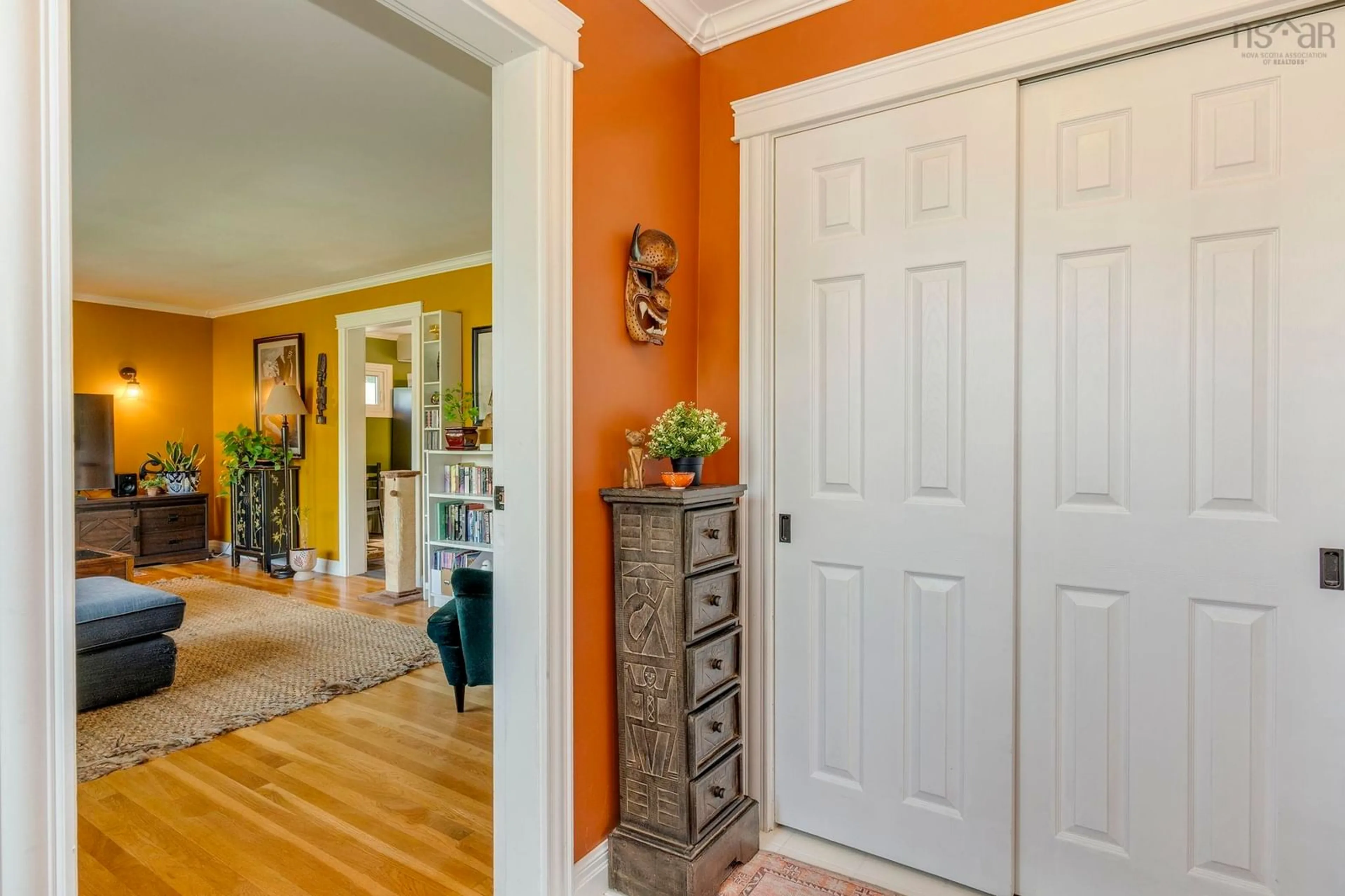 Indoor entryway for 7 Edmond Dr, Woodlawn Nova Scotia B2W 2K1