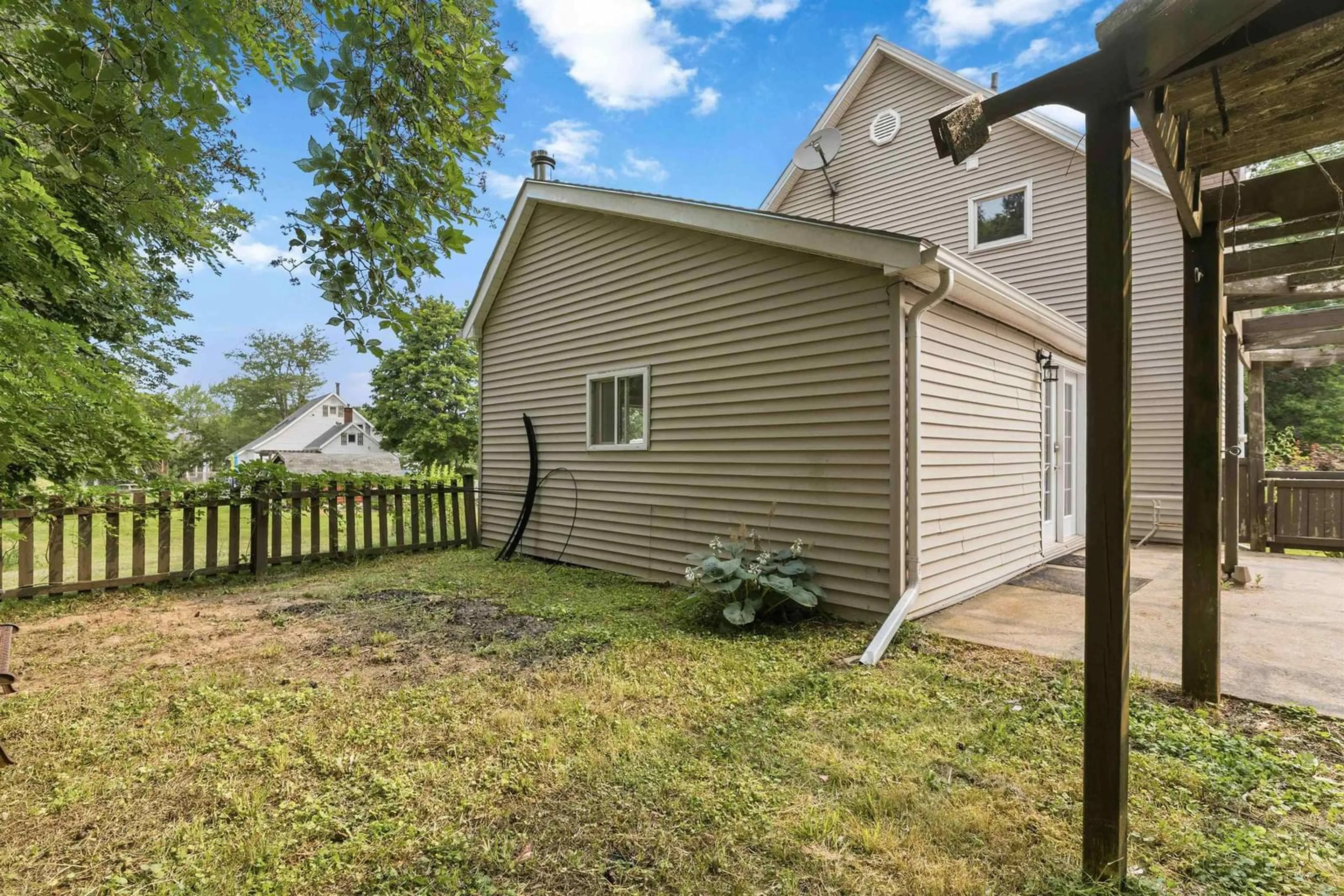 Patio, water/lake/river/ocean view for 37 Rectory St St, Bridgetown Nova Scotia B0S 1C0