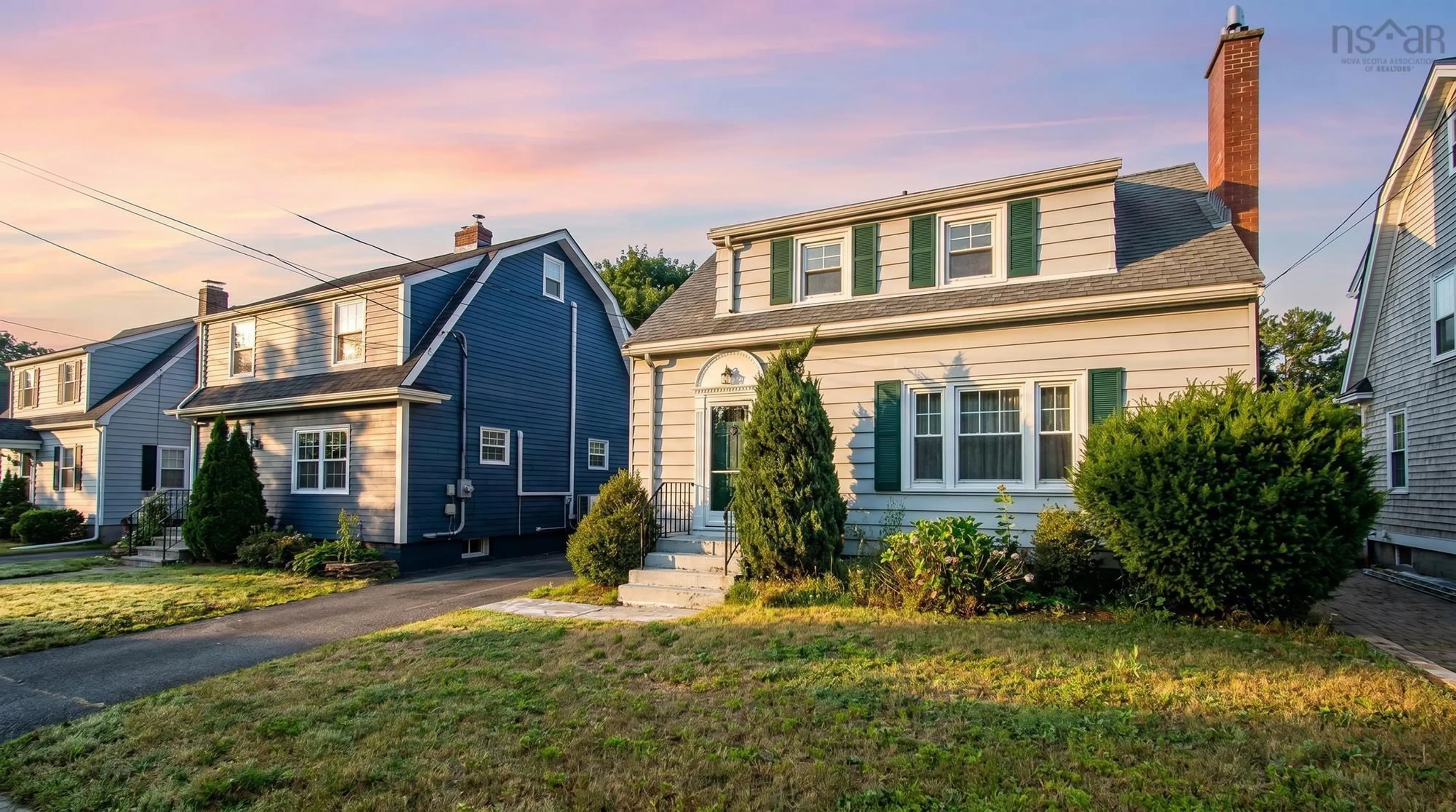 Home with vinyl exterior material, street for 2575 Connaught Ave, Halifax Peninsula Nova Scotia B3L 2Z5