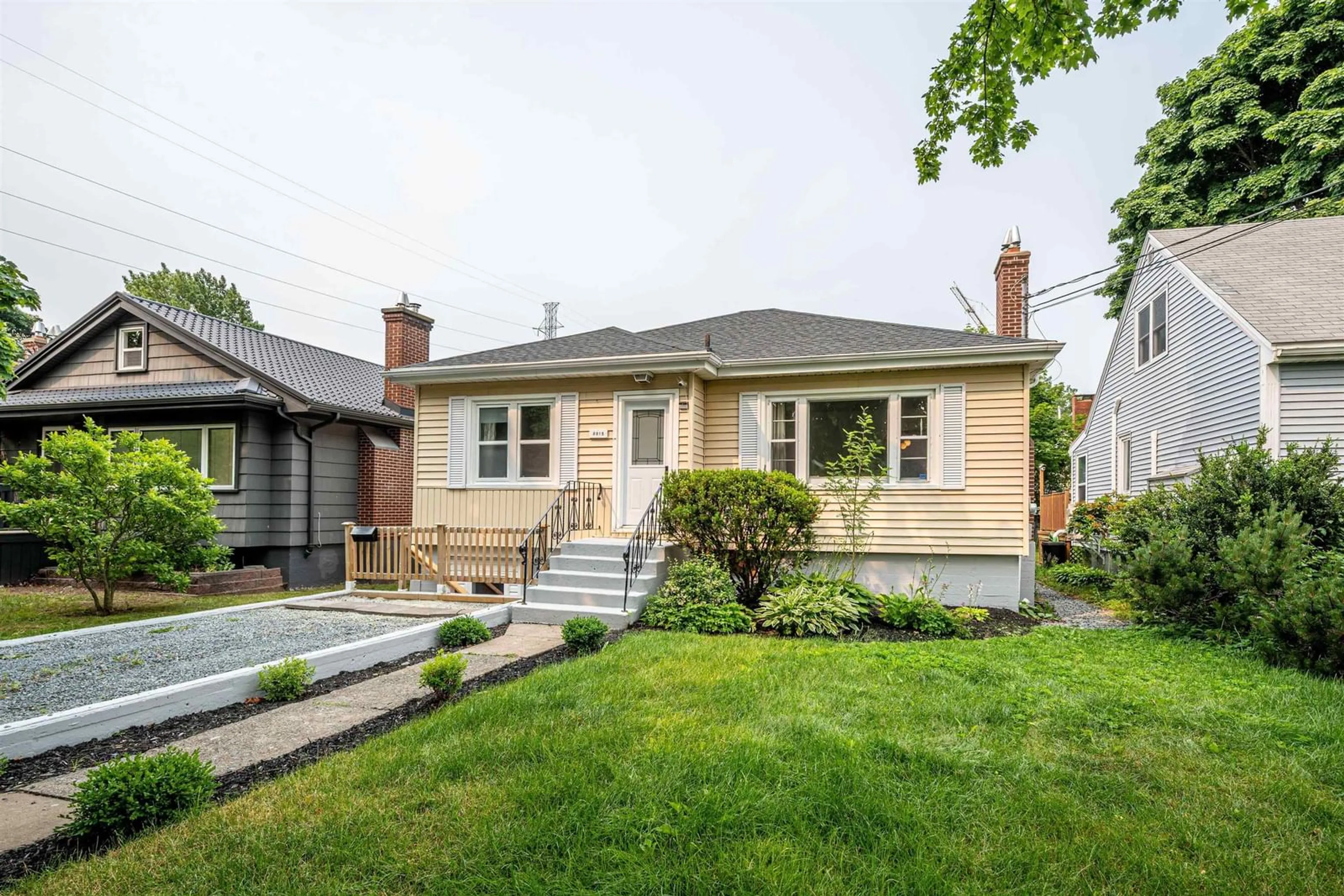 Home with brick exterior material, street for 3312 Ashburn Ave, Halifax Nova Scotia B3L 4C2