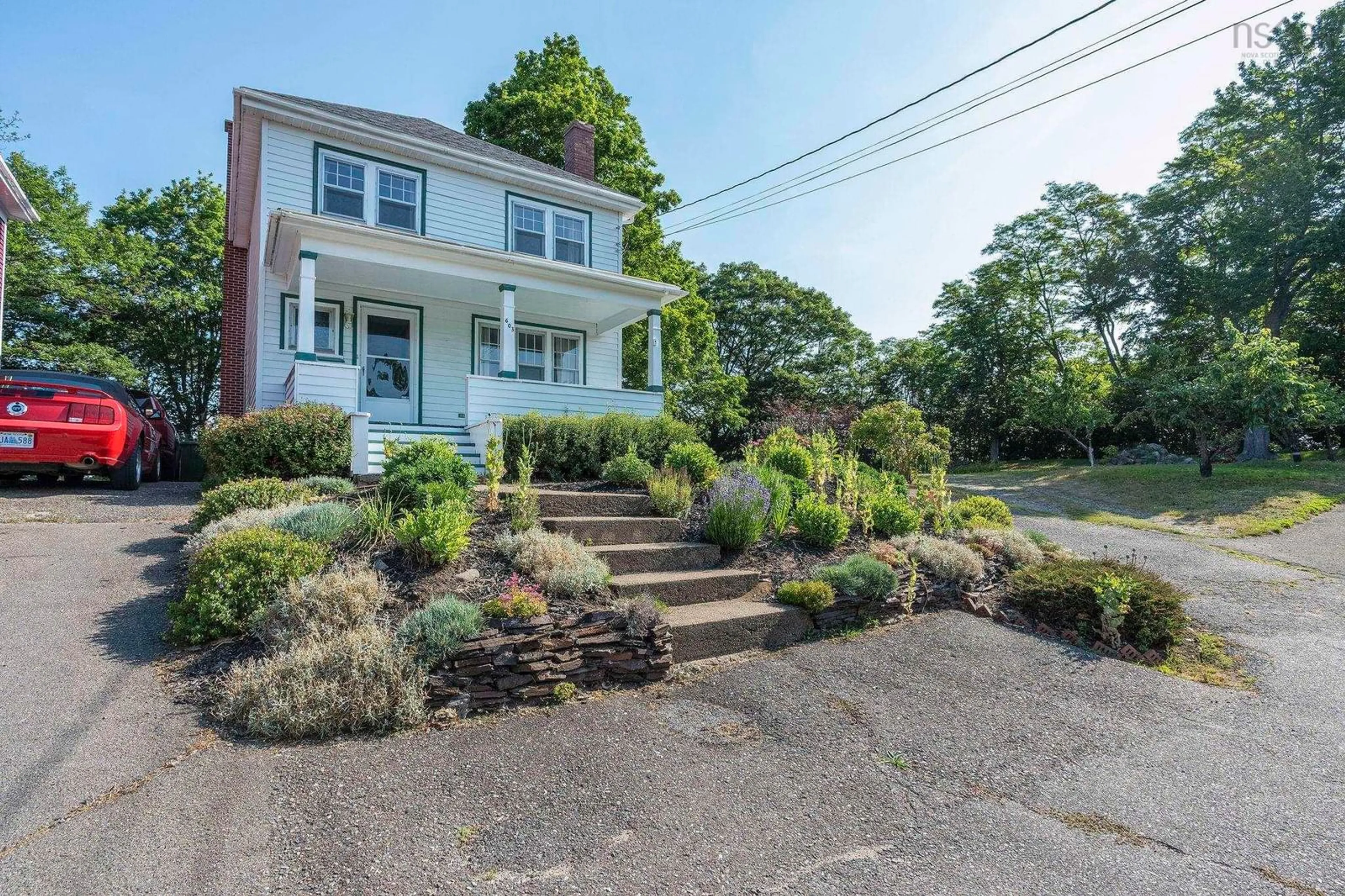 A pic from outside/outdoor area/front of a property/back of a property/a pic from drone, street for Sutherland Terr #603, Kentville Nova Scotia B4N 1L6