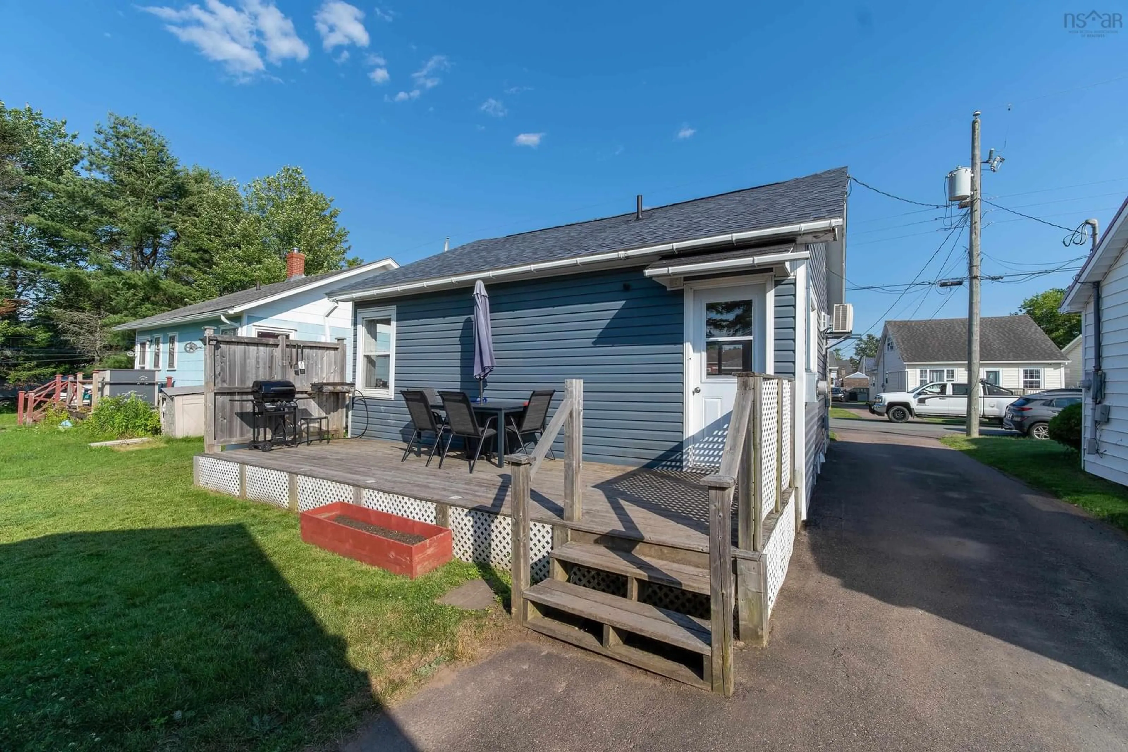 Patio, street for 5 Edgewood Ave, Amherst Nova Scotia B4H 1K6