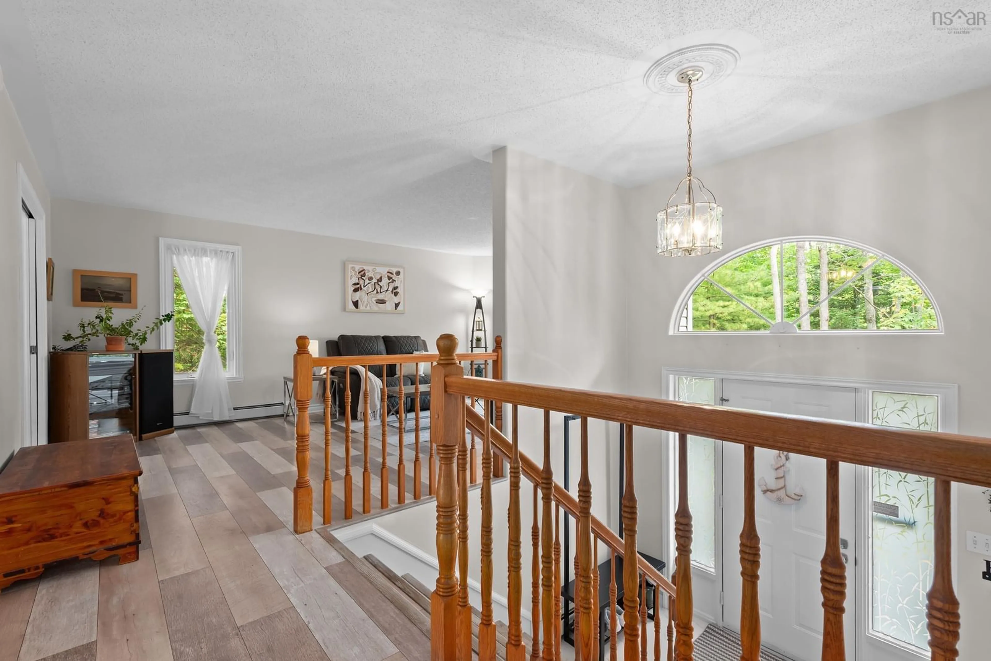 Indoor foyer for 63 Stone Mount Dr, Lower Sackville Nova Scotia B4C 4A2