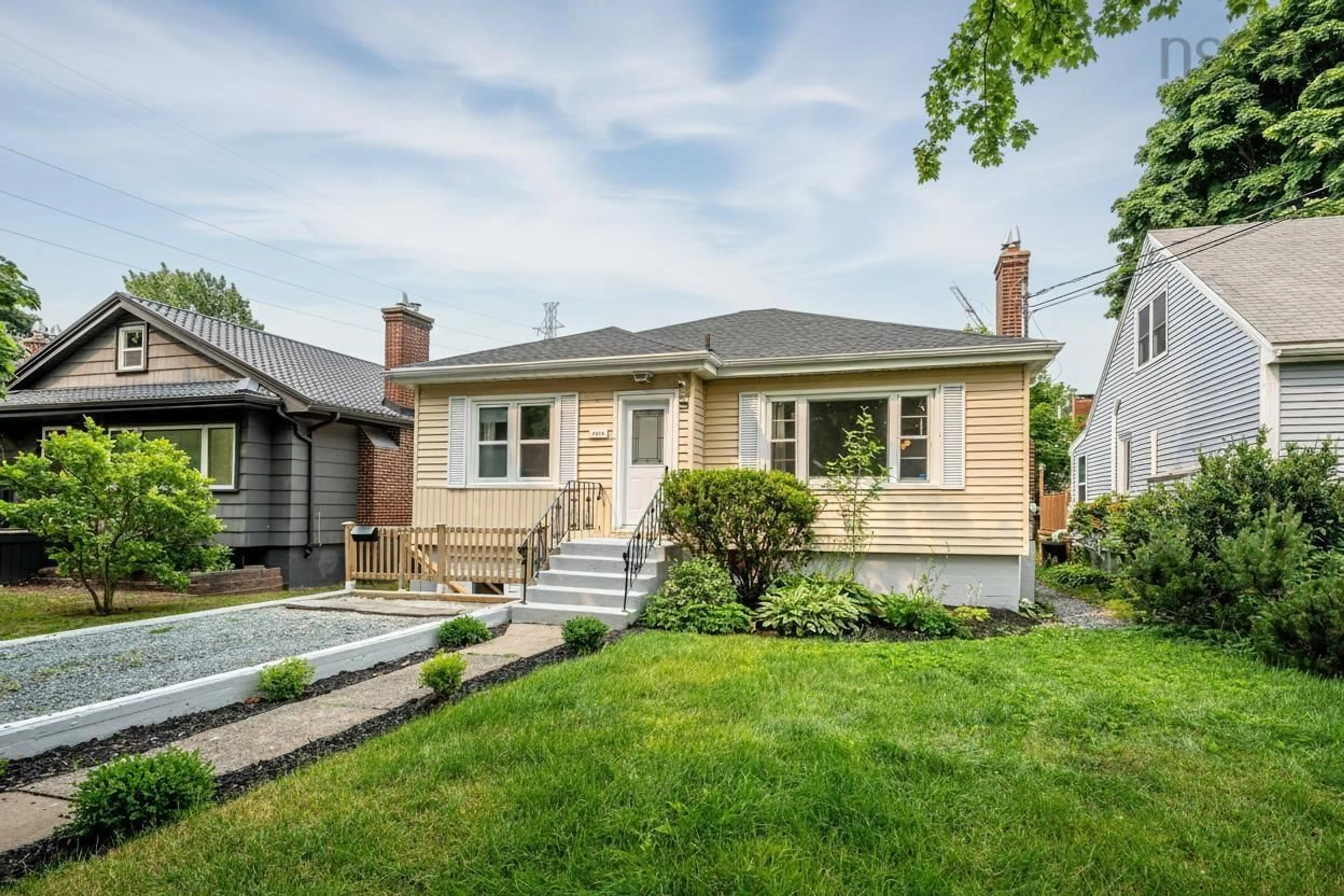Home with brick exterior material, street for 3312 Ashburn Avenue, Halifax Nova Scotia B3L 4C2