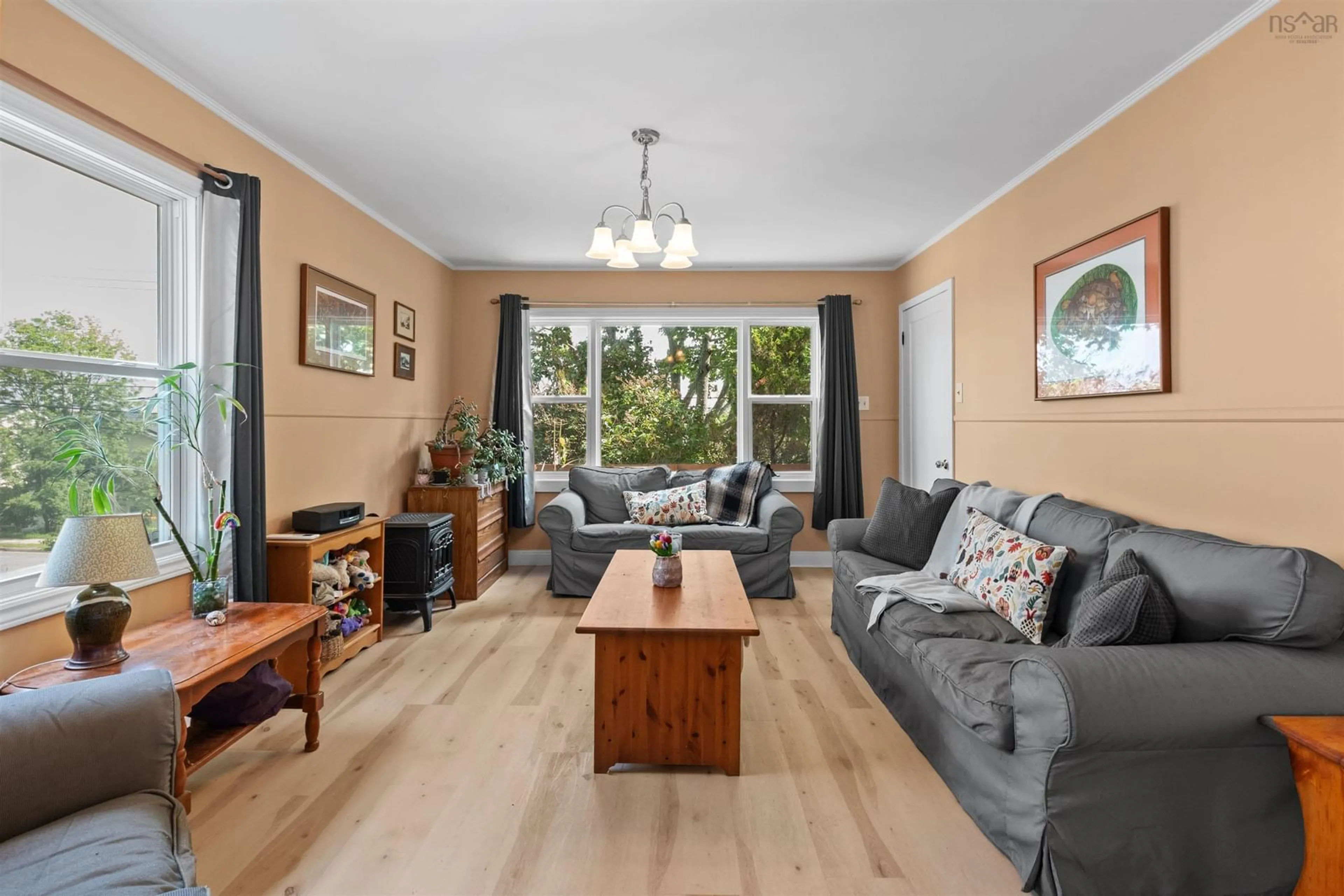 Living room with furniture, wood/laminate floor for 3636 Lynch, Halifax Peninsula Nova Scotia B3K 3I2