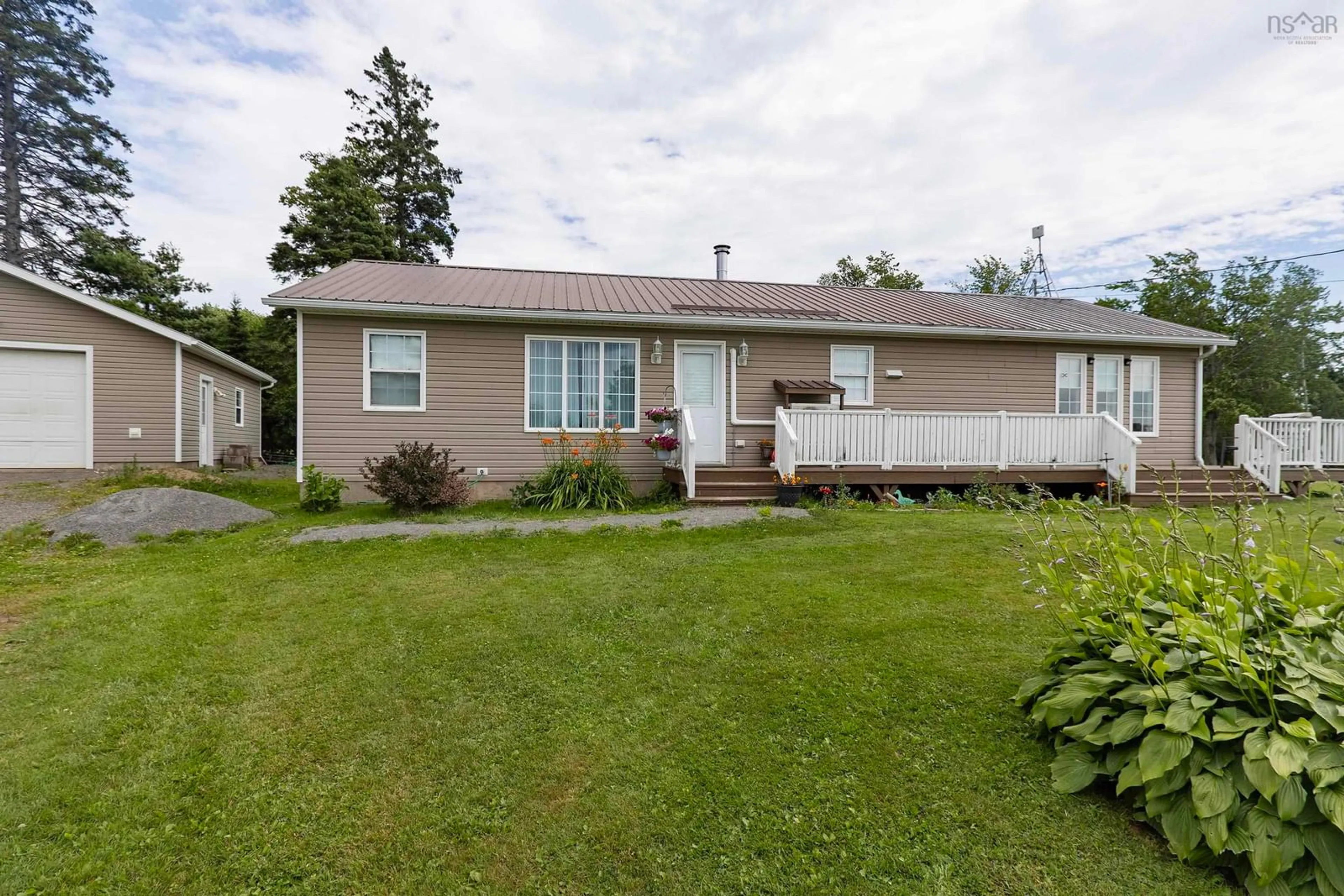 A pic from outside/outdoor area/front of a property/back of a property/a pic from drone, street for 28 Jackson Point Rd, Tidnish Bridge Nova Scotia B4H 3Y2