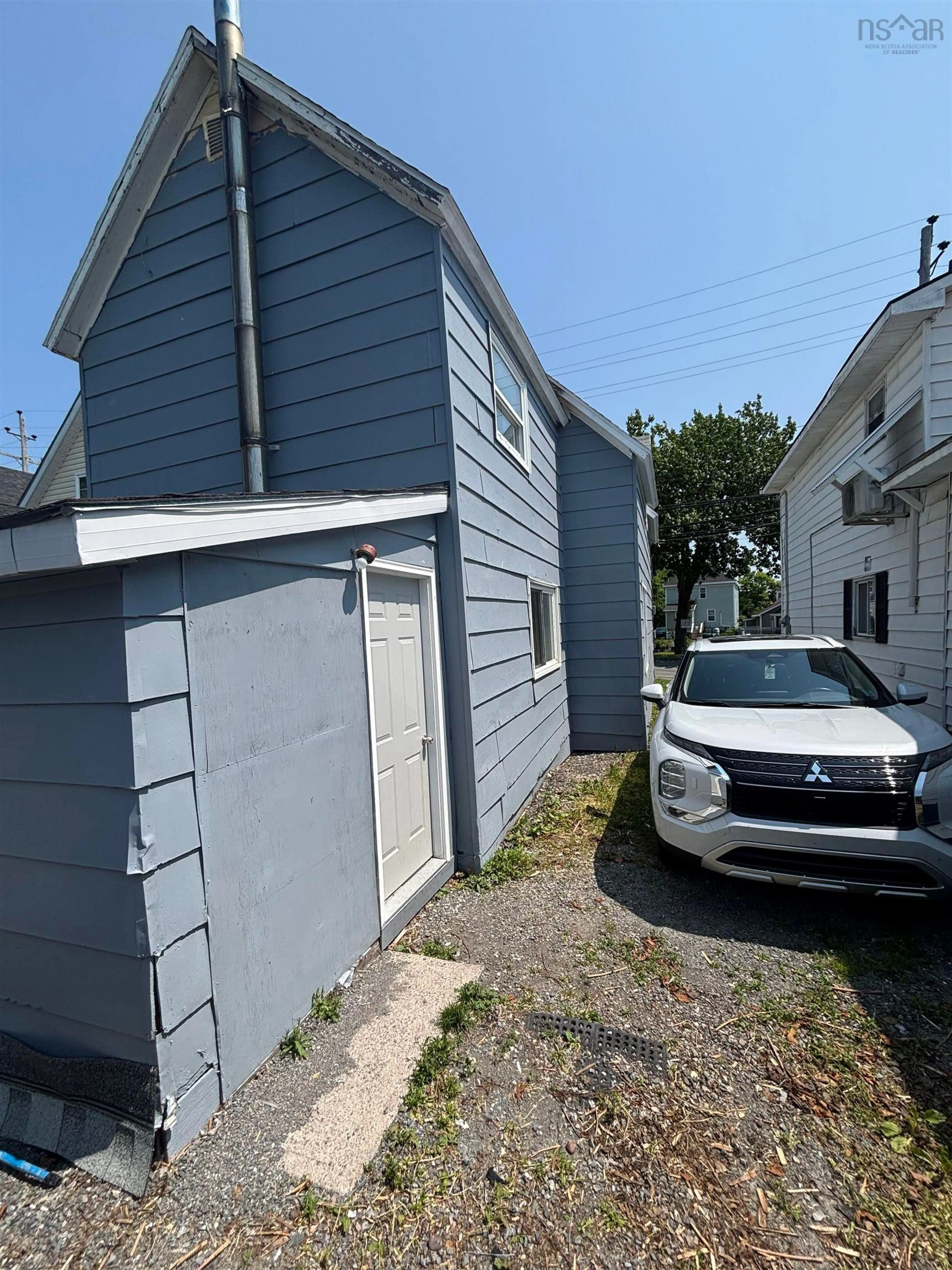 Shed for 72 Pierce St, North Sydney Nova Scotia B2A 1N4