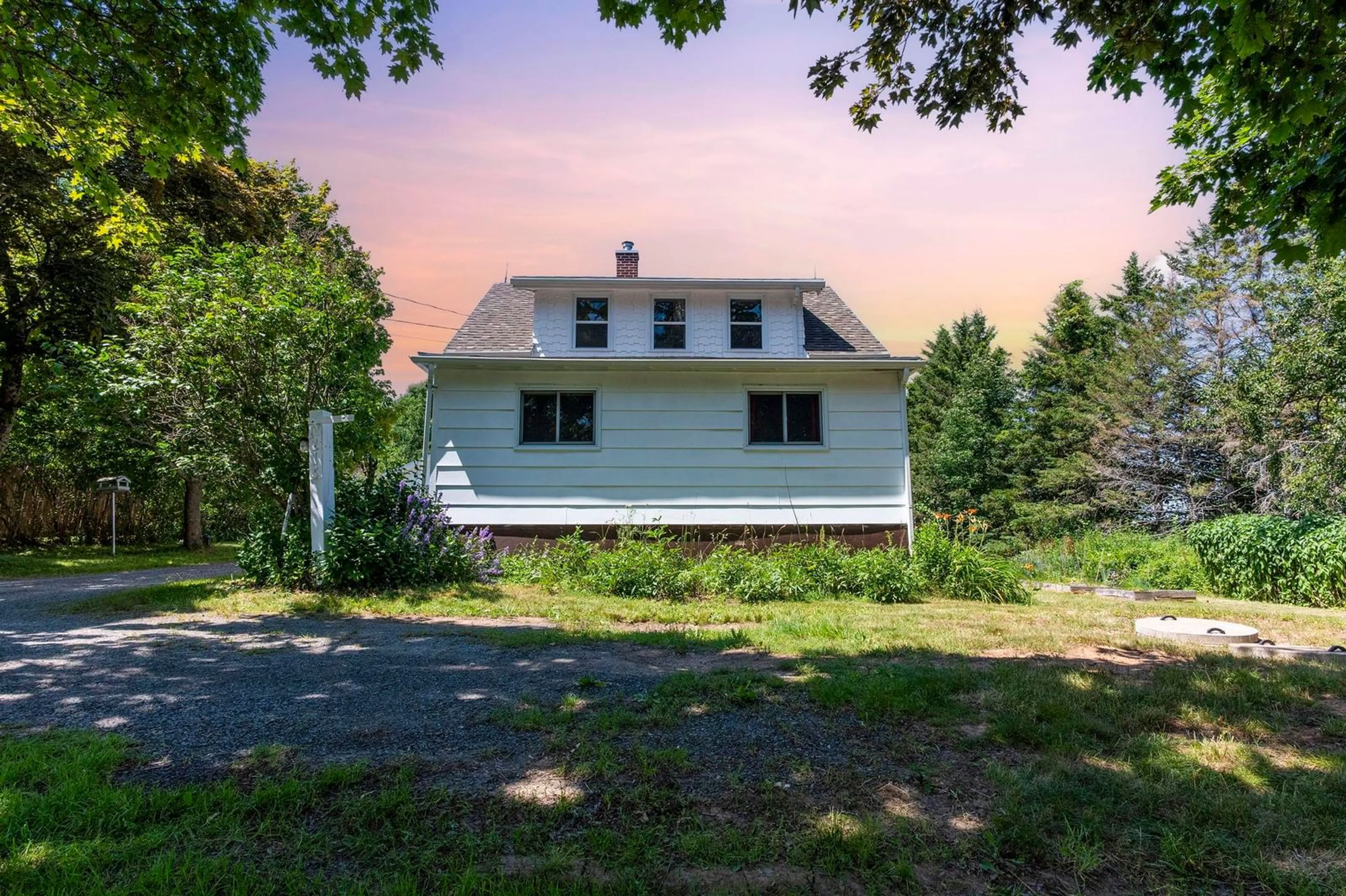 A pic from outside/outdoor area/front of a property/back of a property/a pic from drone, building for 1215 Ridge Rd, Wolfville Ridge Nova Scotia B4P 2R1