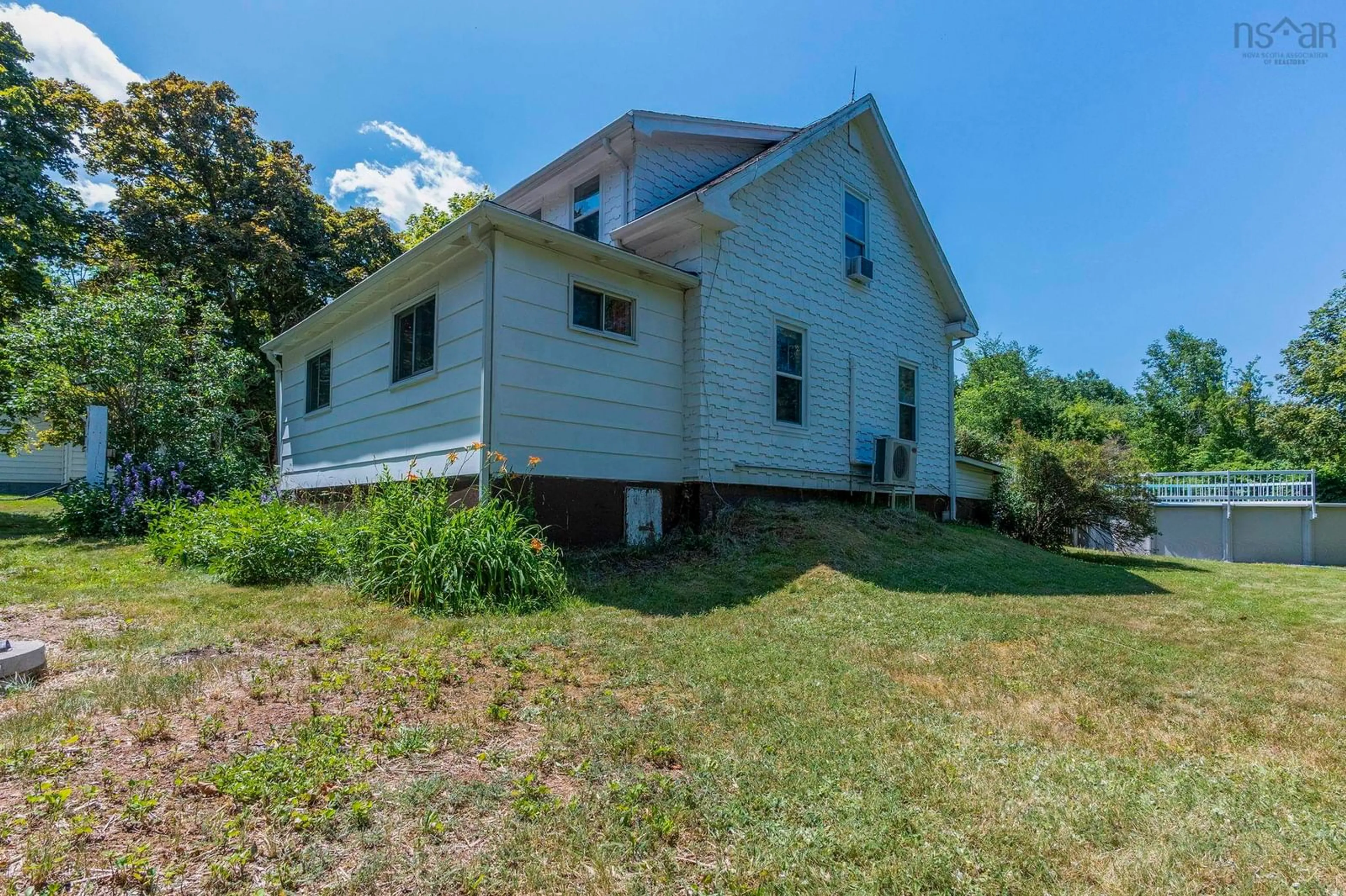 A pic from outside/outdoor area/front of a property/back of a property/a pic from drone, unknown for 1215 Ridge Rd, Wolfville Ridge Nova Scotia B4P 2R1