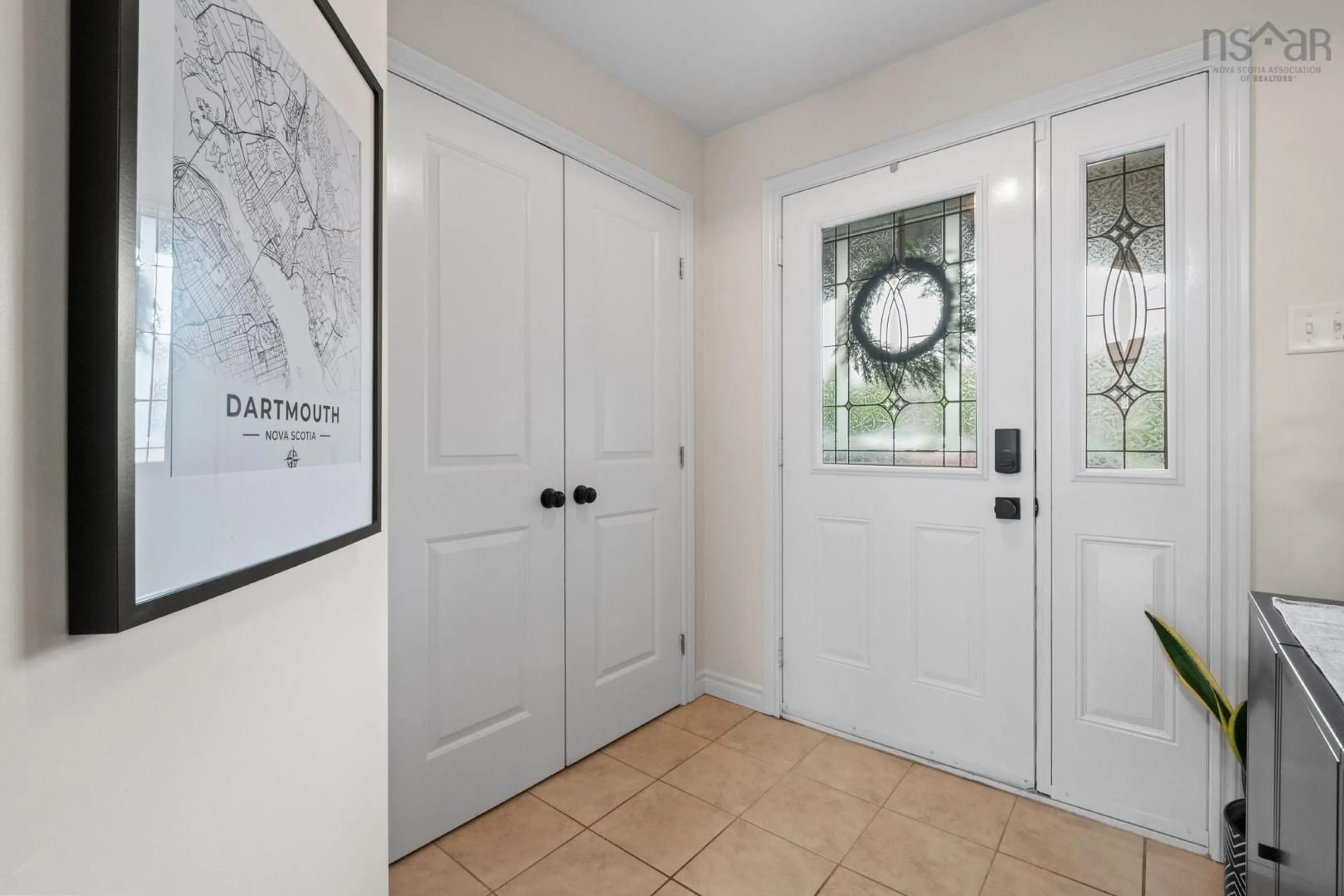 Indoor entryway for 61 Morningfield Lane, Dartmouth Nova Scotia B2W 0J6