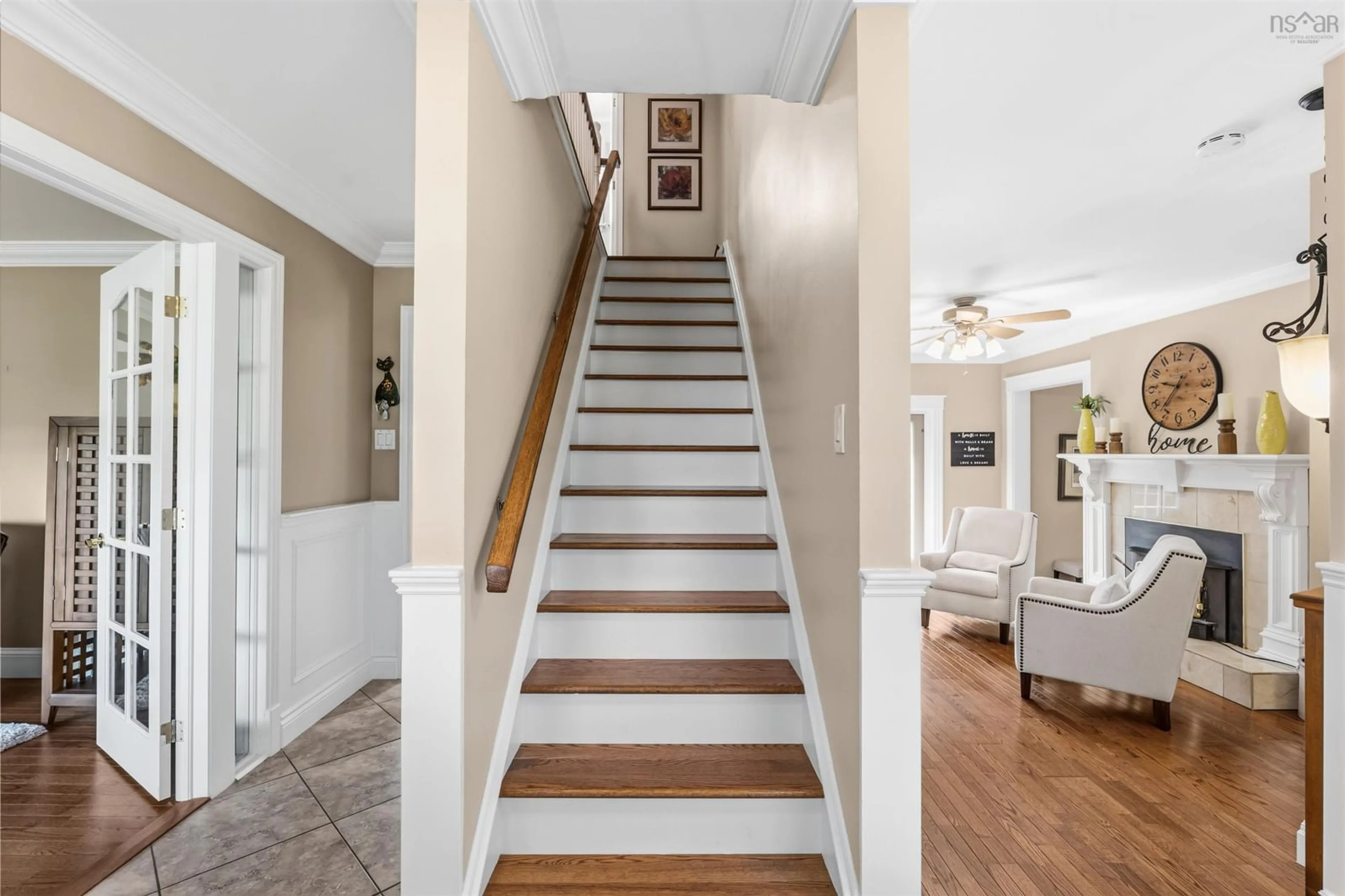 Stairs for 1432 Lucasville Rd, Hammonds Plains Nova Scotia B4B 1P7