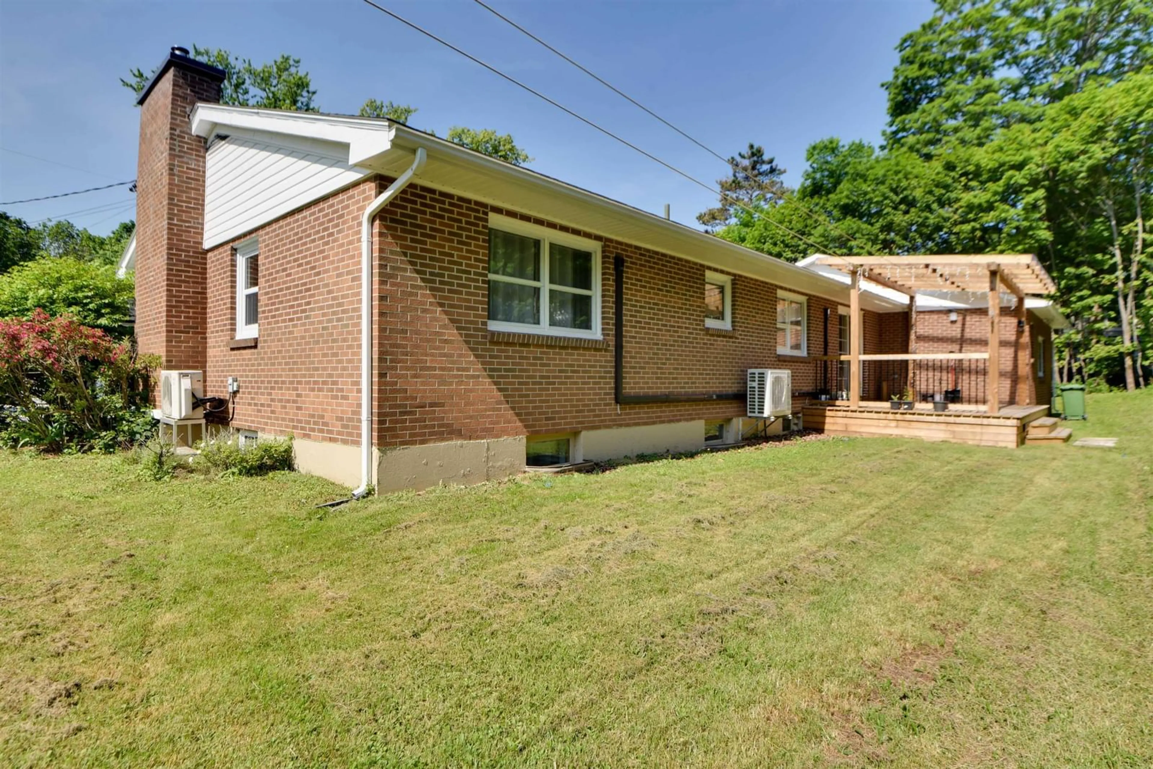 Home with brick exterior material, street for 254 George St, New Glasgow Nova Scotia B2H 2L5