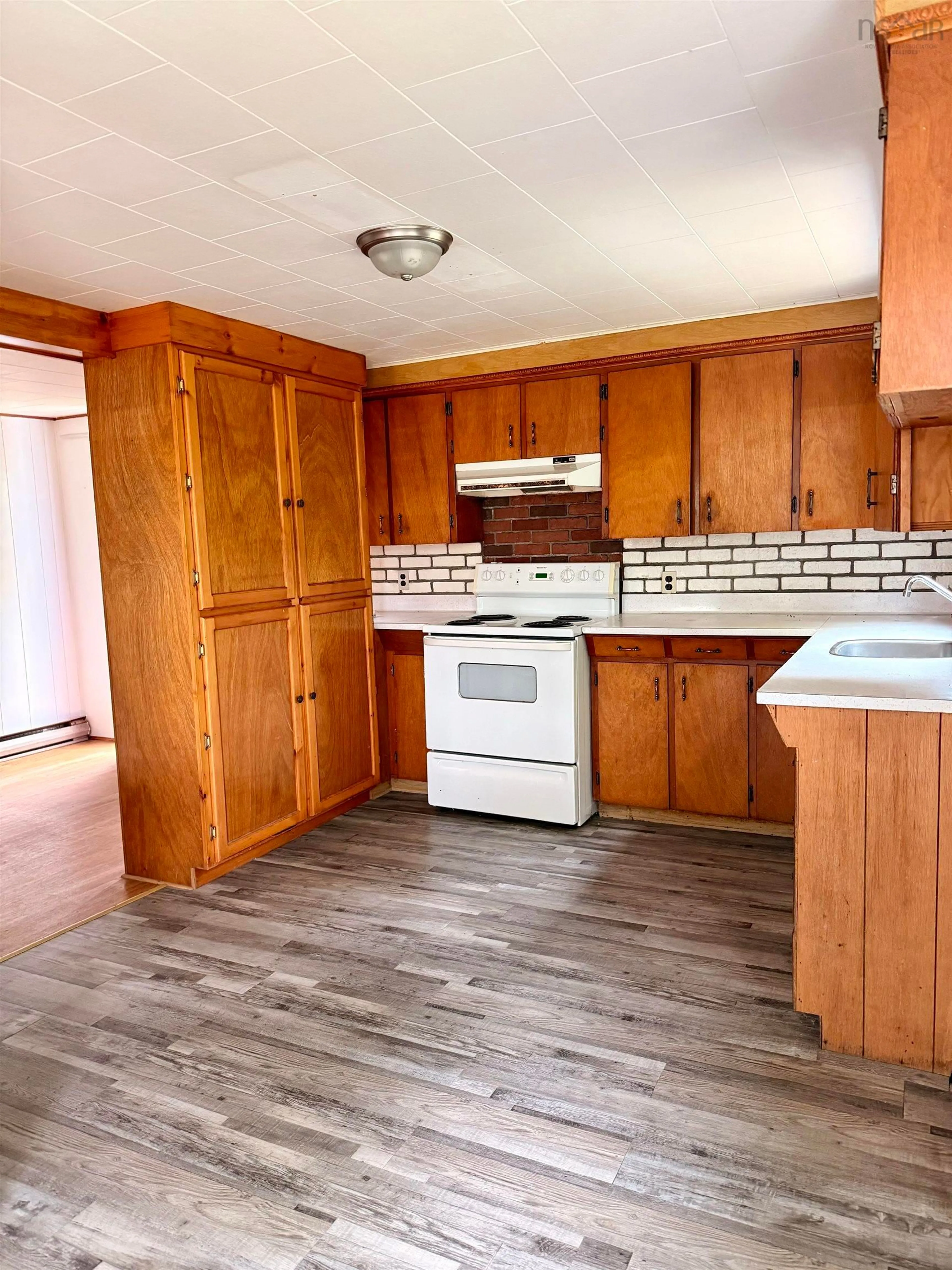 Standard kitchen, unknown for 4347 203 Highway Hwy, East Green Harbour Nova Scotia B0T 1L0