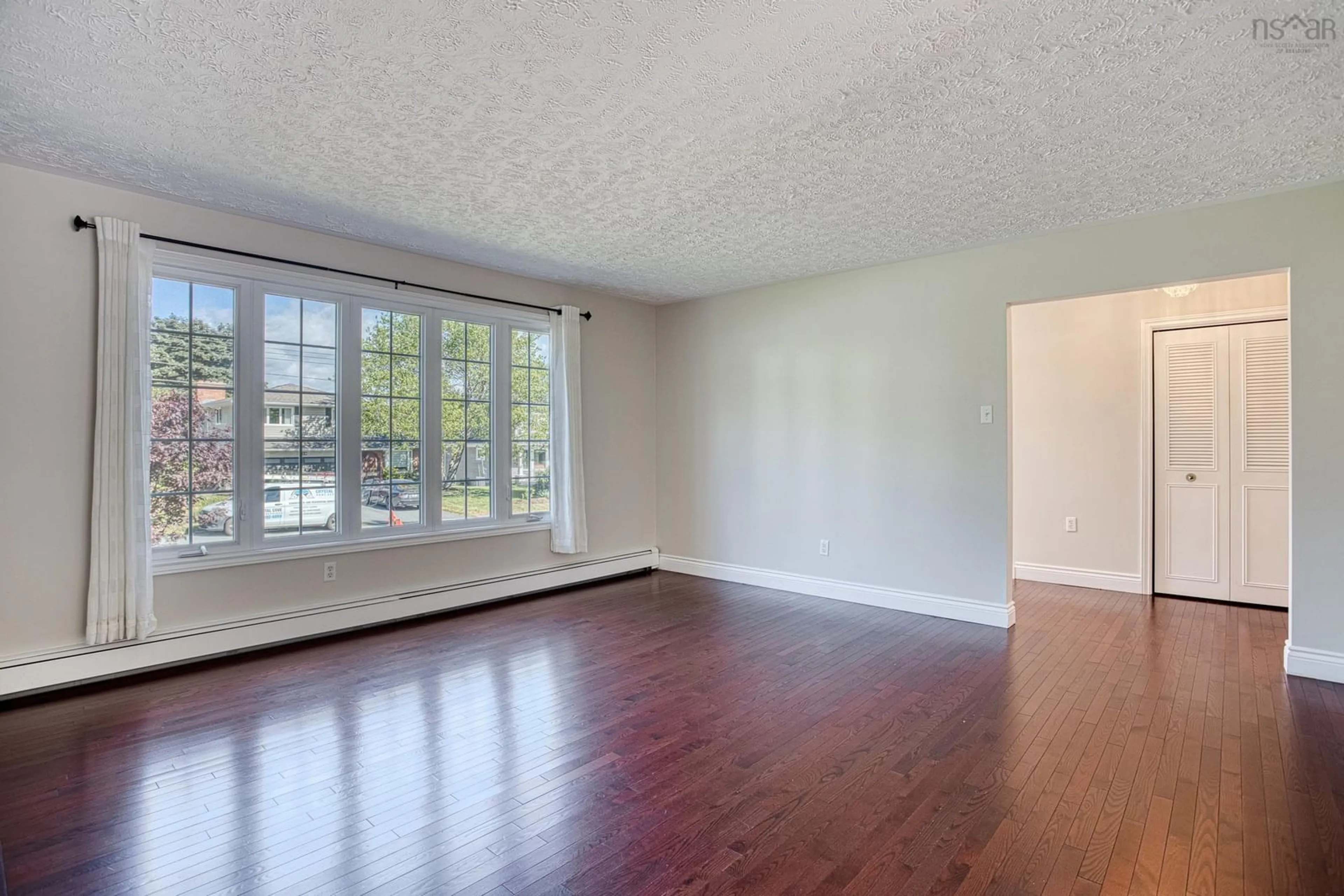 A pic of a room for 9 John Brenton Dr, Dartmouth Nova Scotia B2X 2V6
