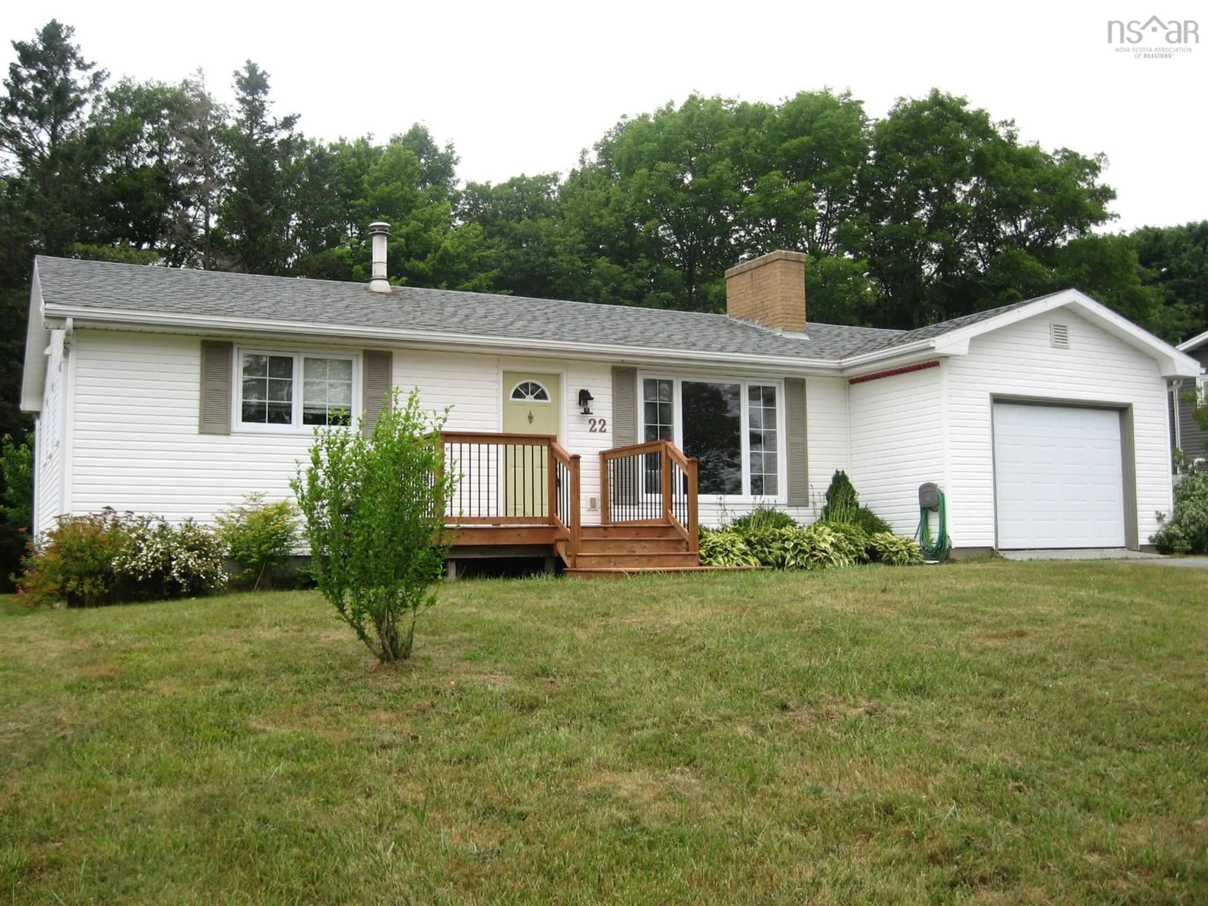 Home with vinyl exterior material, street for 22 Barss St, Liverpool Nova Scotia B0T 1K0