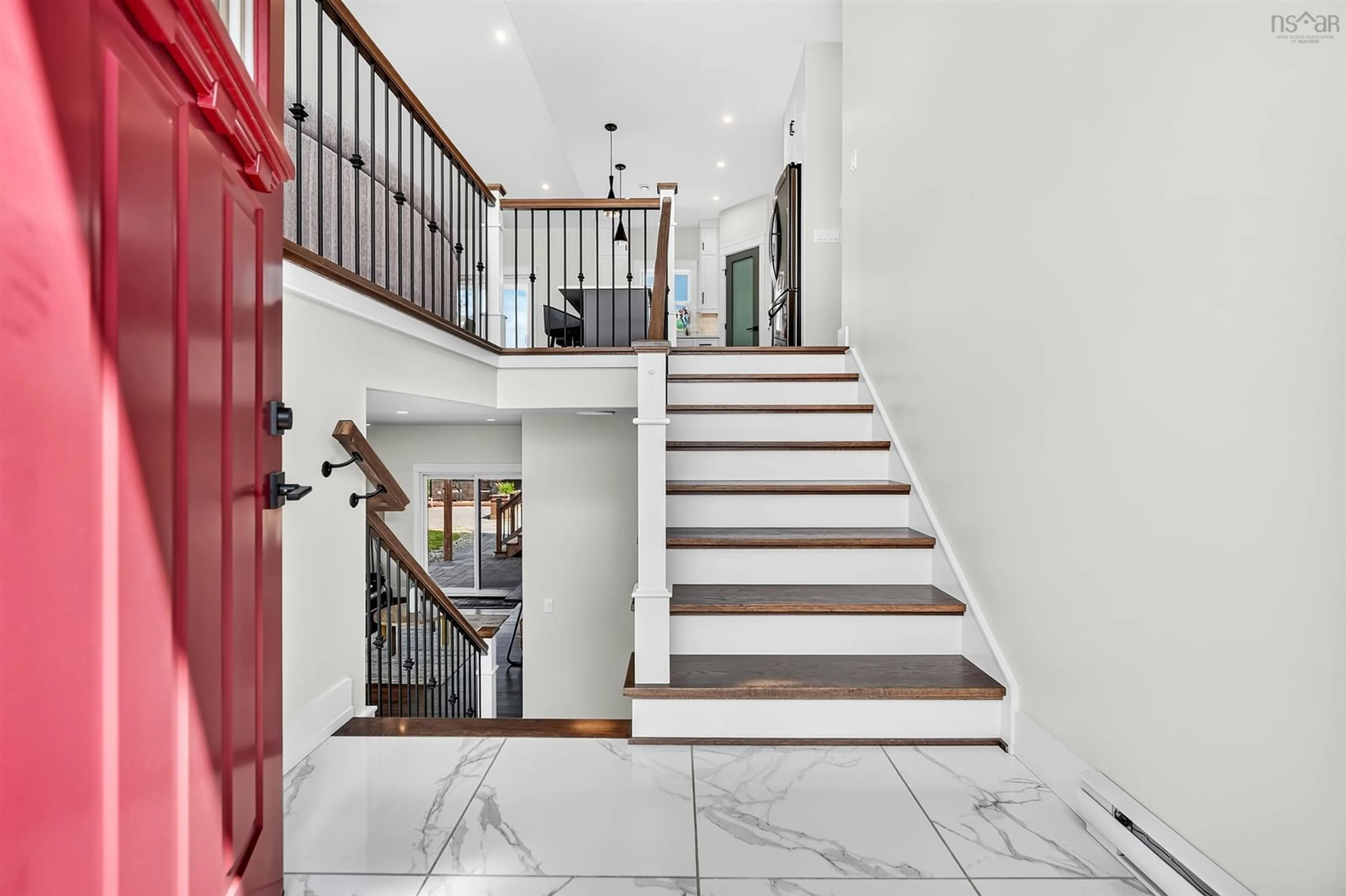Stairs for 911 Mccabe Lake Dr, Middle Sackville Nova Scotia B4E 0P3