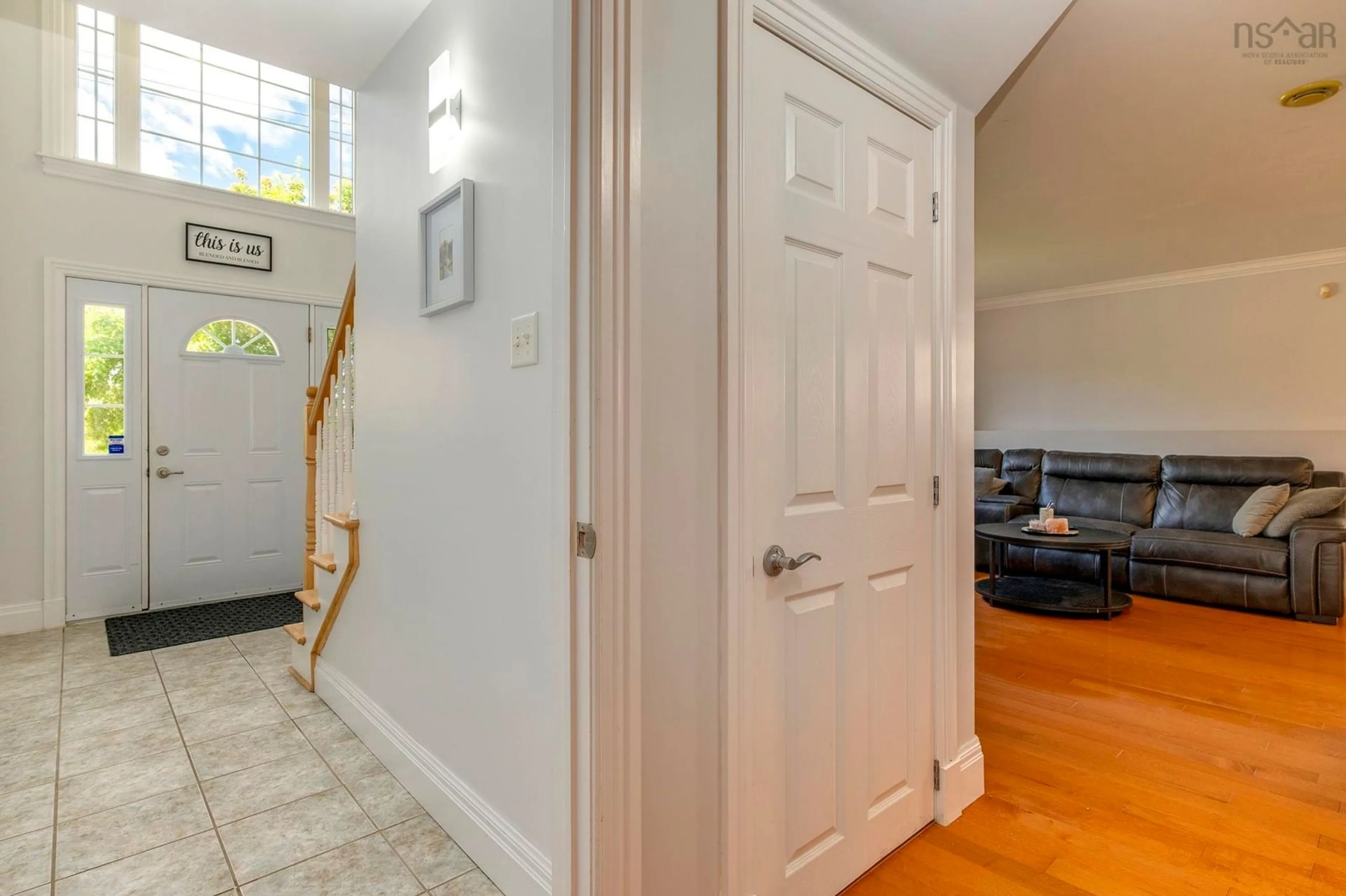 Indoor entryway for 88 Bellbrook Cres, Dartmouth Nova Scotia B2W 6S2