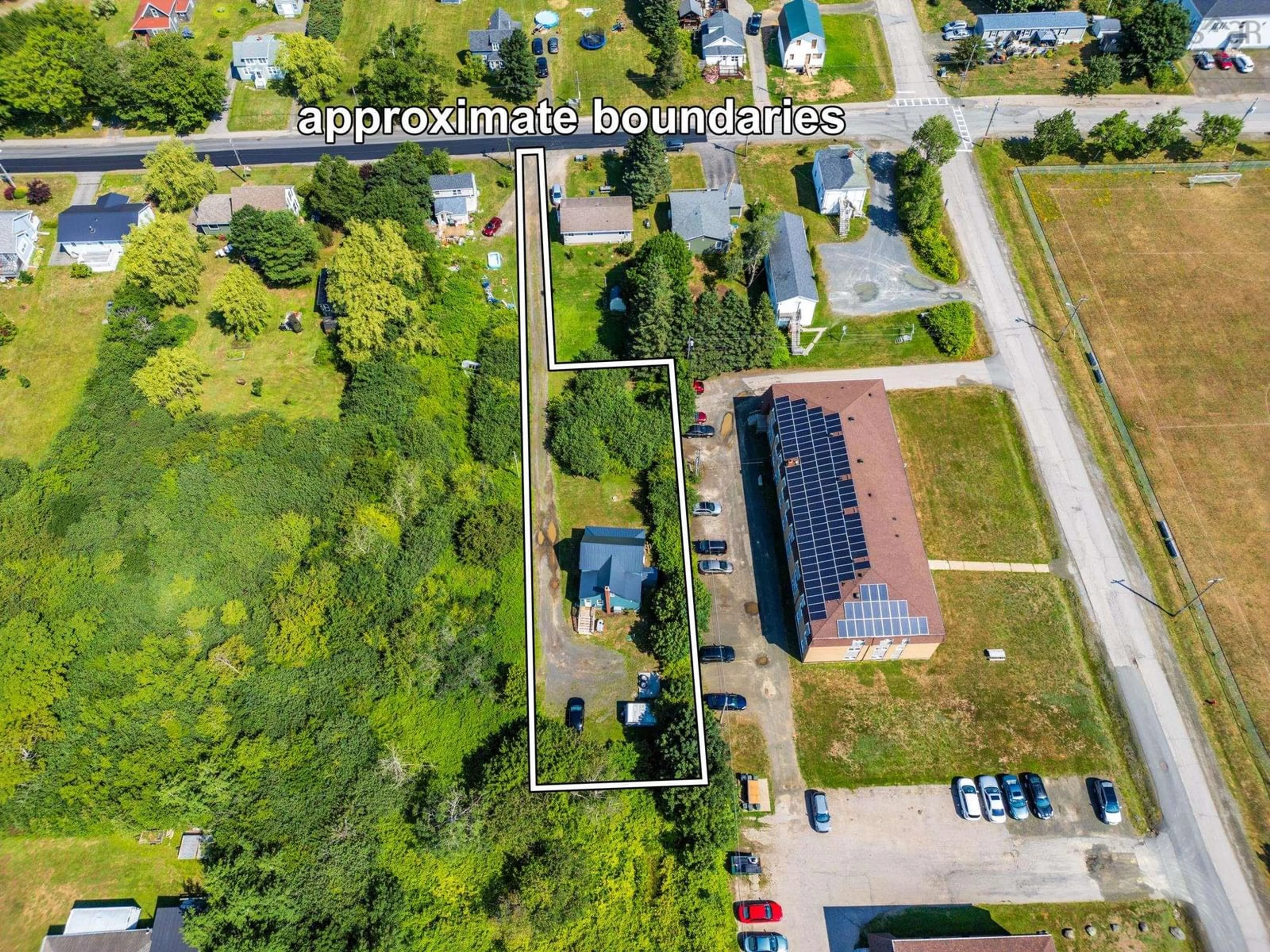A pic from outside/outdoor area/front of a property/back of a property/a pic from drone, building for 69 Church Street, Digby Nova Scotia B0V 1A0