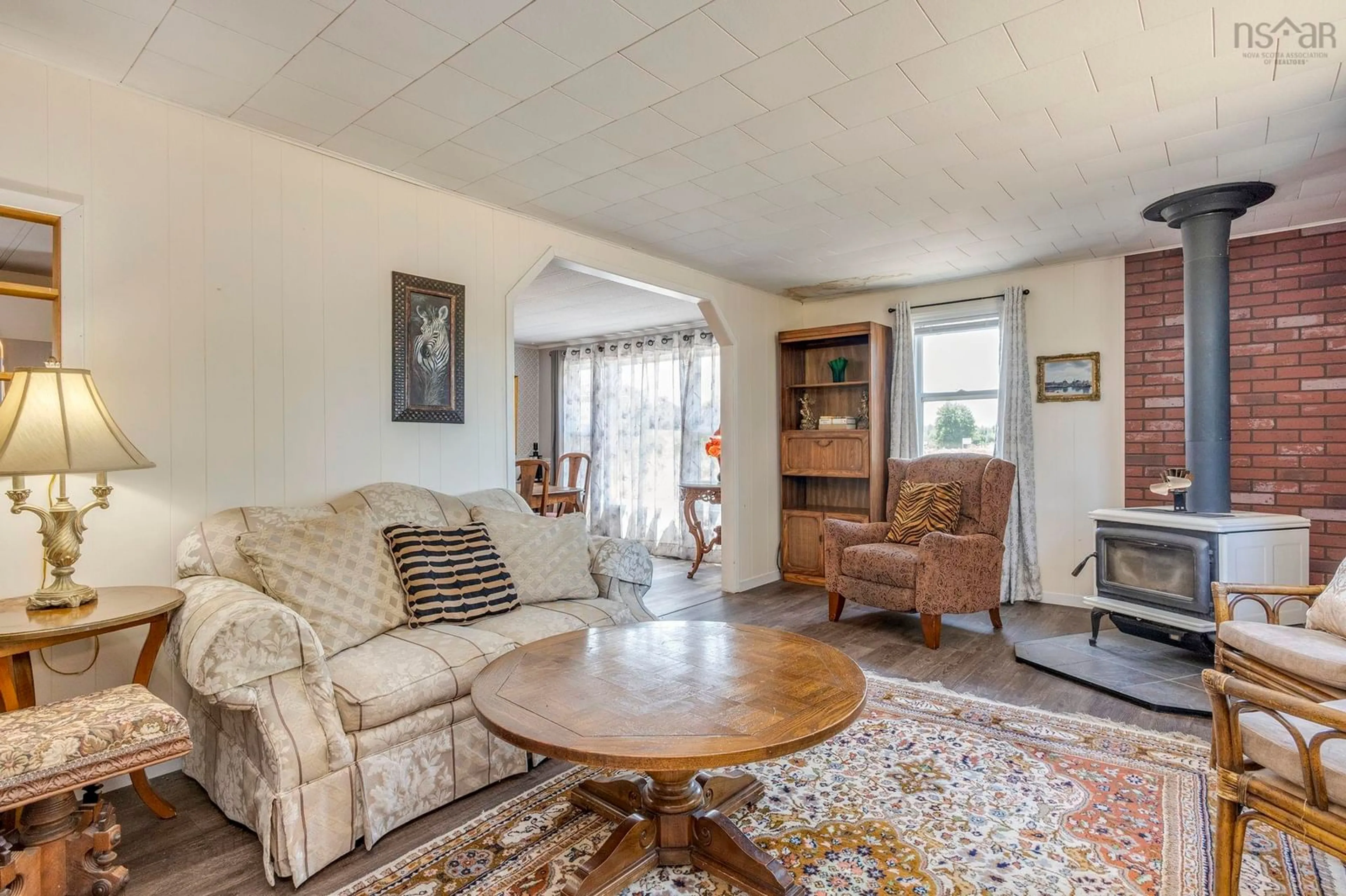 Living room with furniture, unknown for 7426 1 Hwy, Upper Granville Nova Scotia B0S 1C0