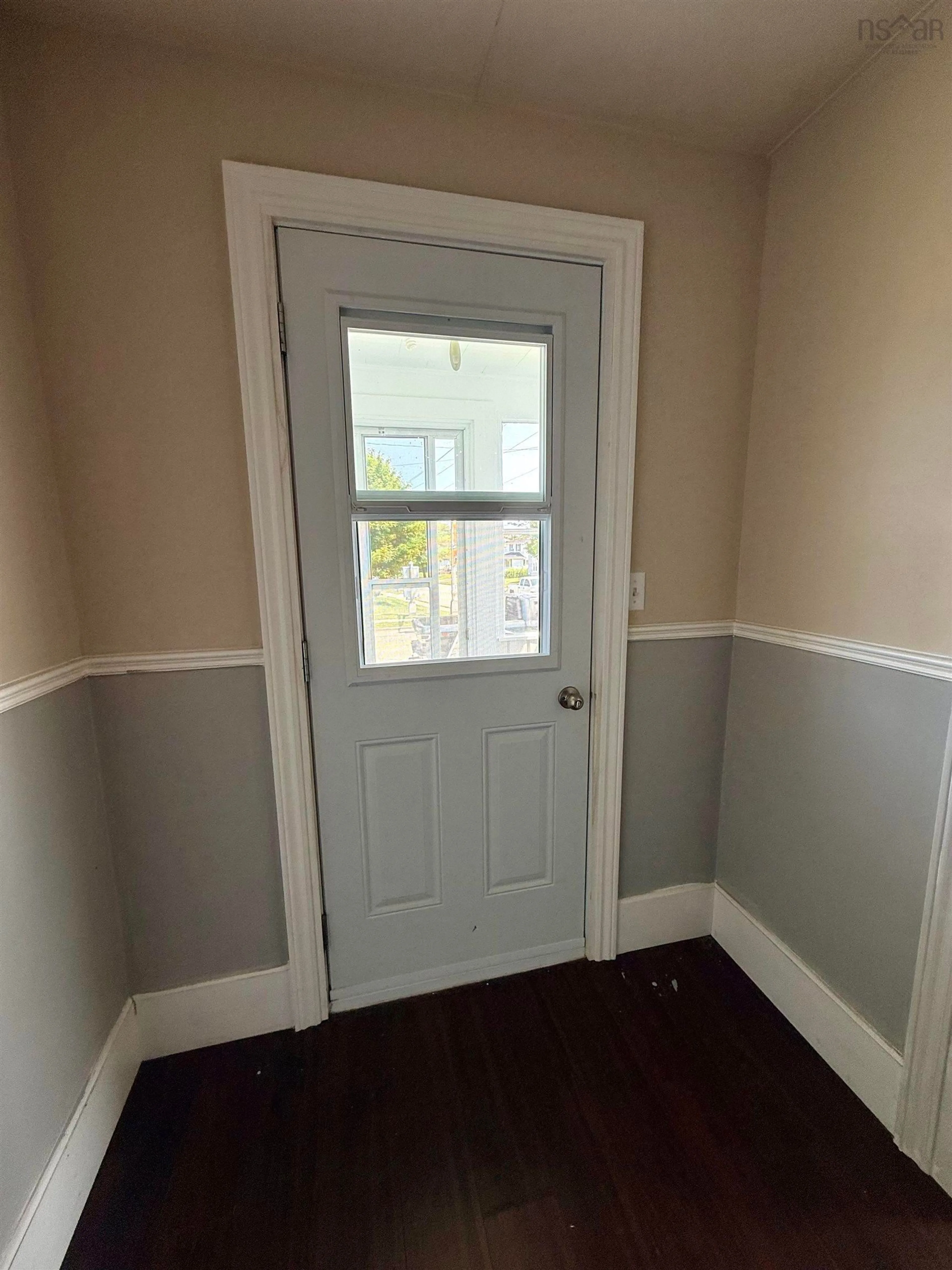 Indoor entryway for 27 Starrs Rd, Yarmouth Nova Scotia B5A 2S9