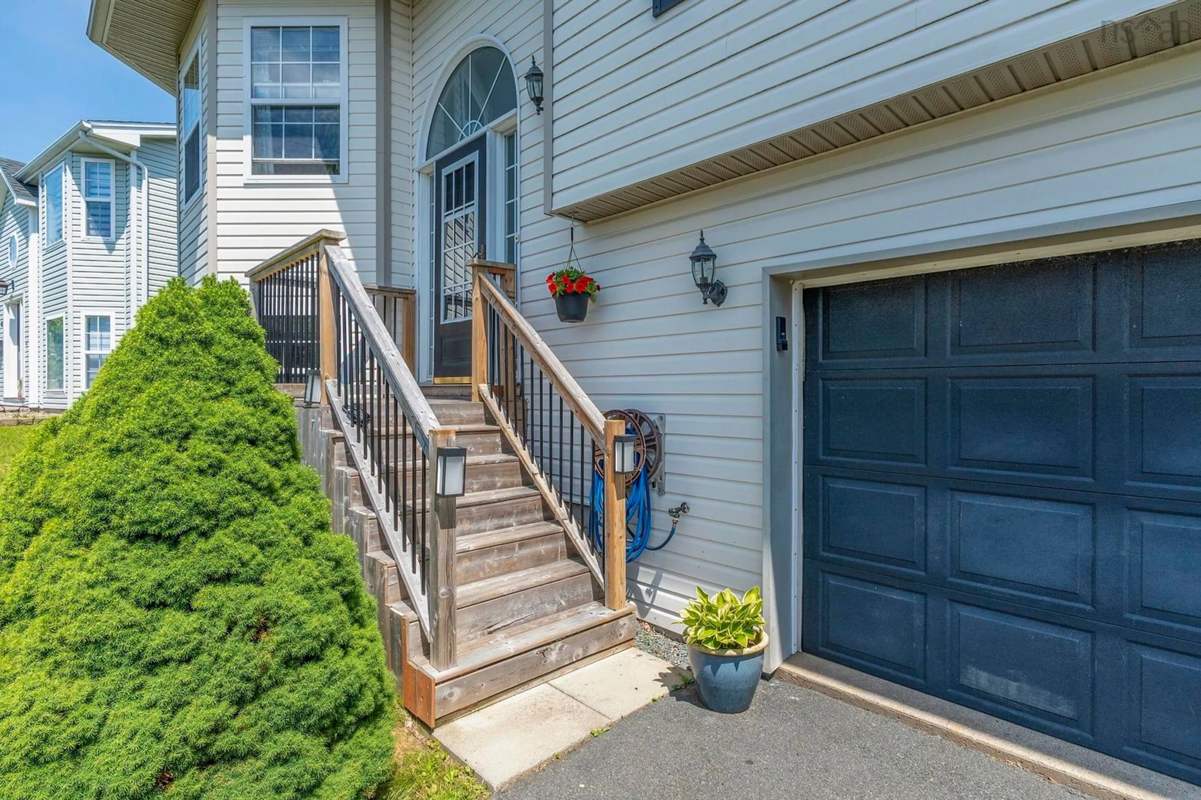 Unknown for 16 Quindora Cres, Dartmouth Nova Scotia B2W 6G3