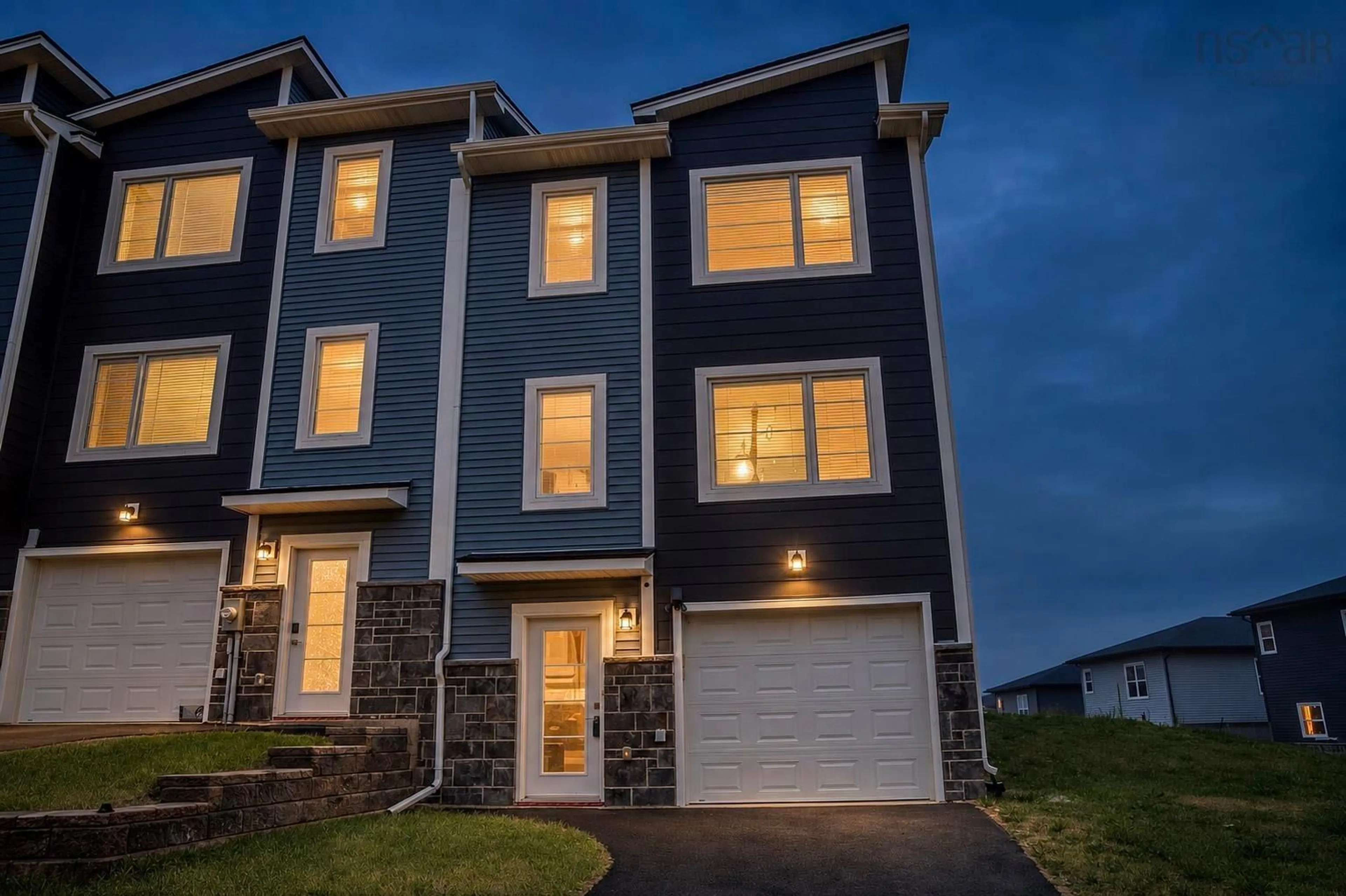 Home with vinyl exterior material, street for 17 Grosse St, Beechville Nova Scotia B3T 0M7