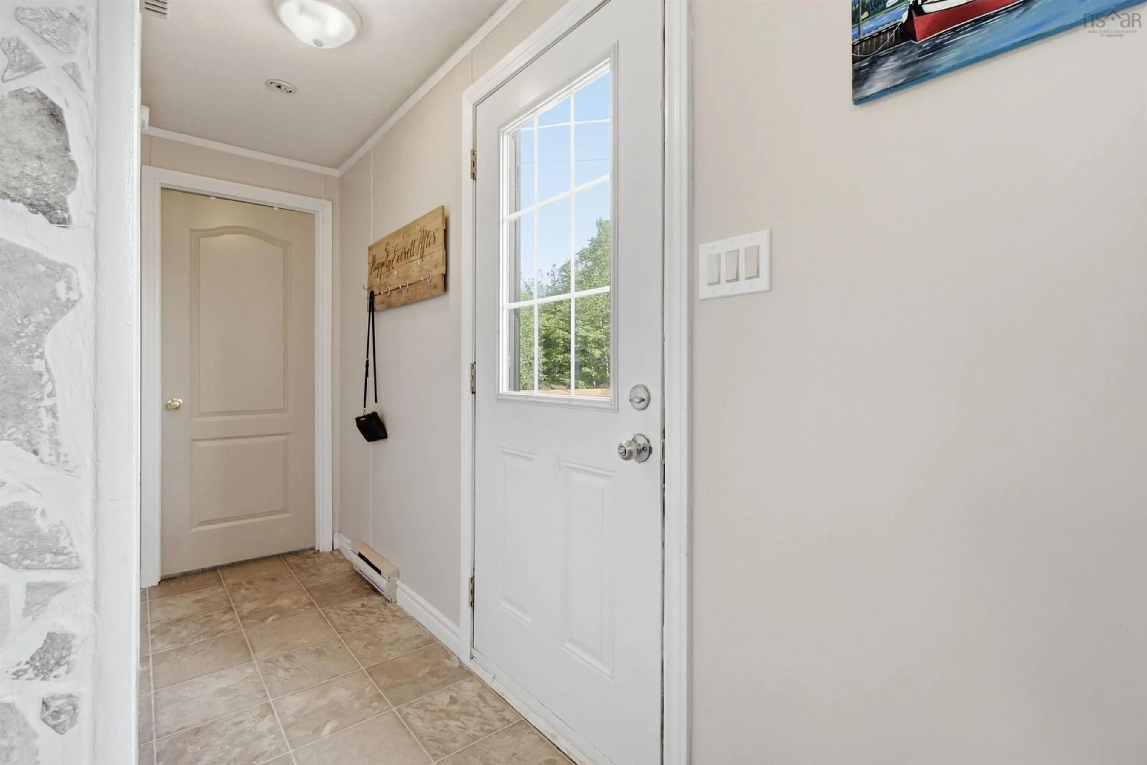 Indoor entryway for 1091 Mcmullin Rd, Antrim Nova Scotia B0N 1Y0