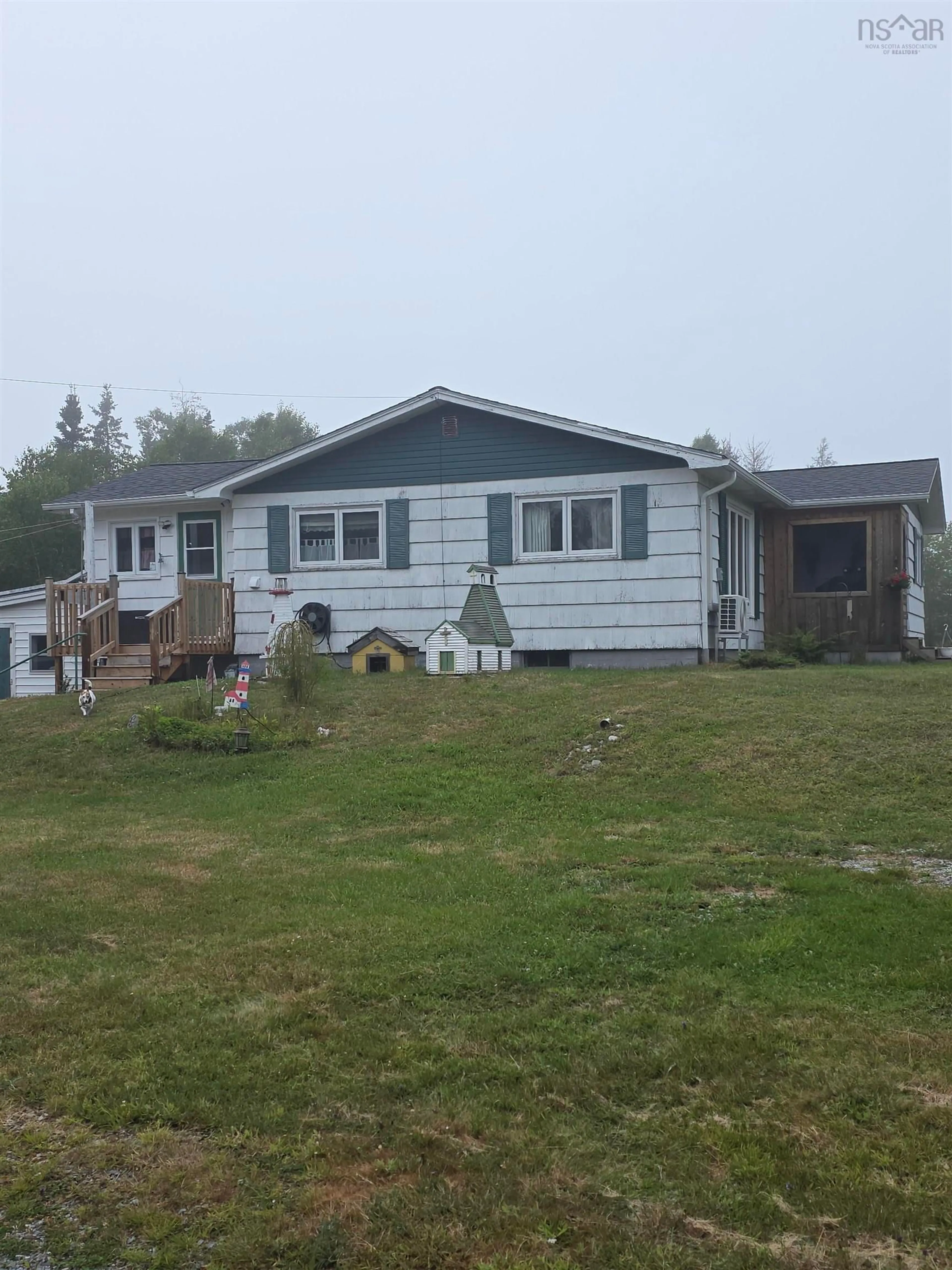 Home with vinyl exterior material, unknown for 3877 Highway 3, East Green Harbour Nova Scotia B0T 1L0