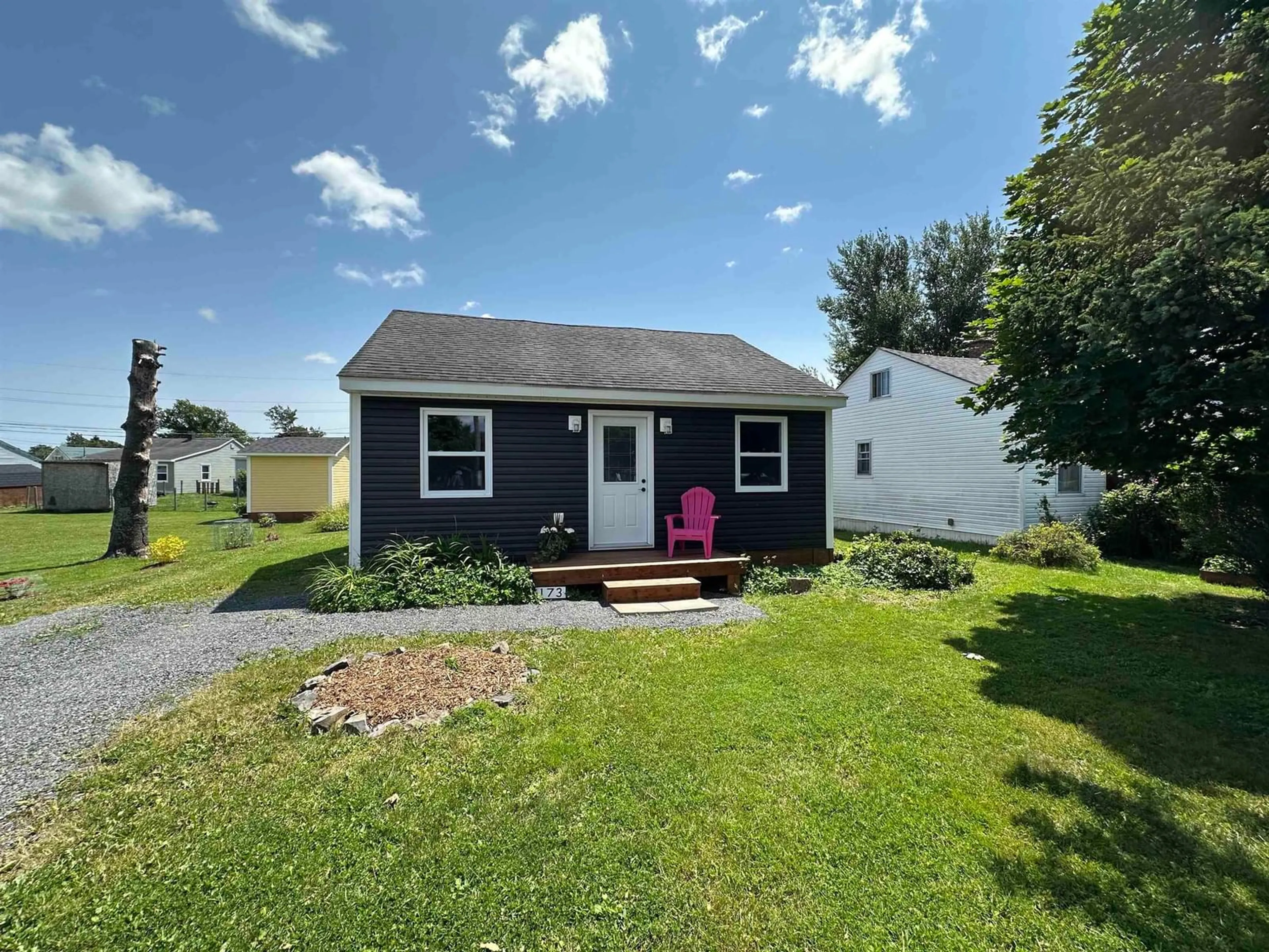 Unknown for 173 Oak St, Pictou Nova Scotia B0N 1C0