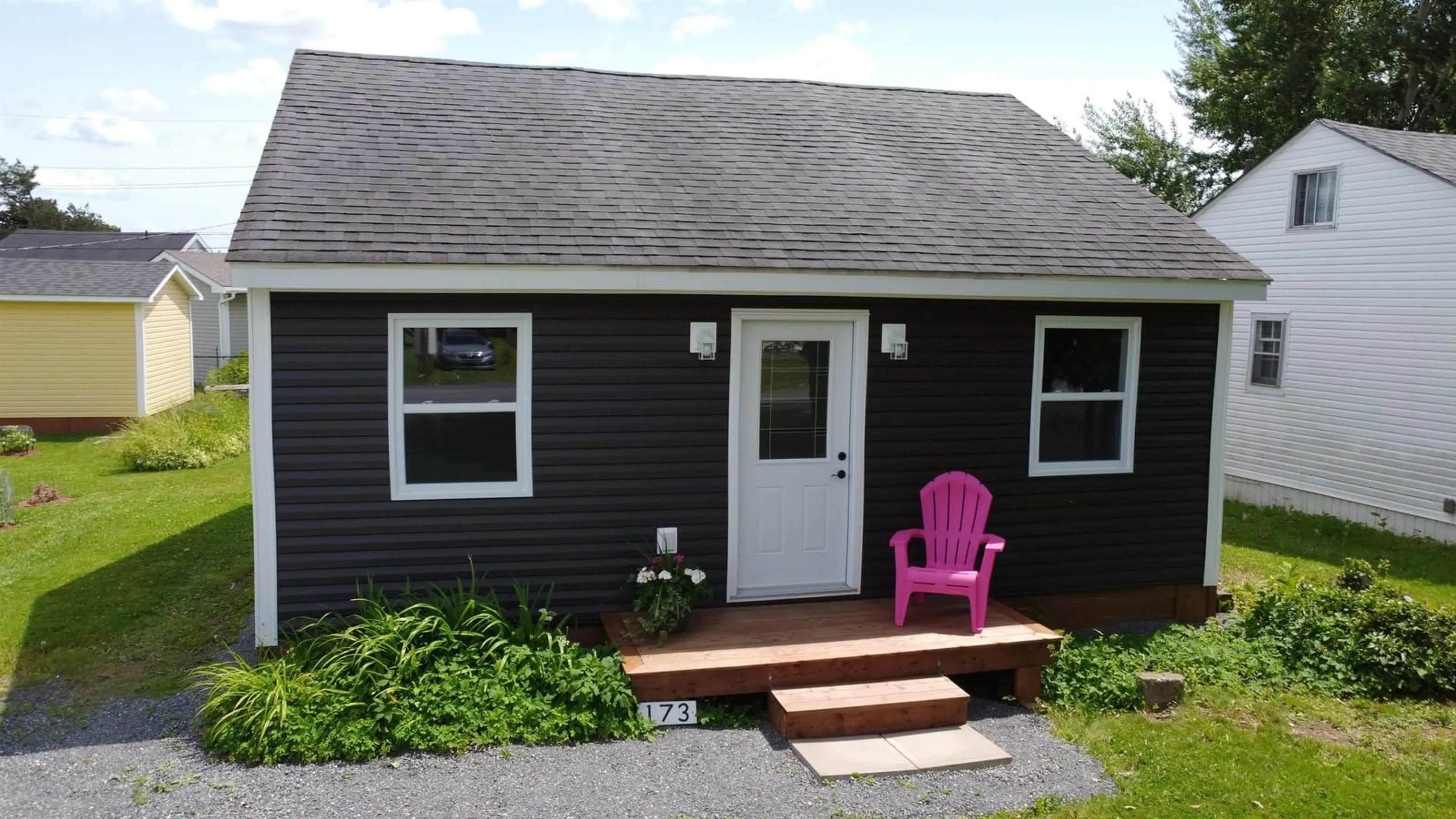 Home with vinyl exterior material, street for 173 Oak St, Pictou Nova Scotia B0N 1C0