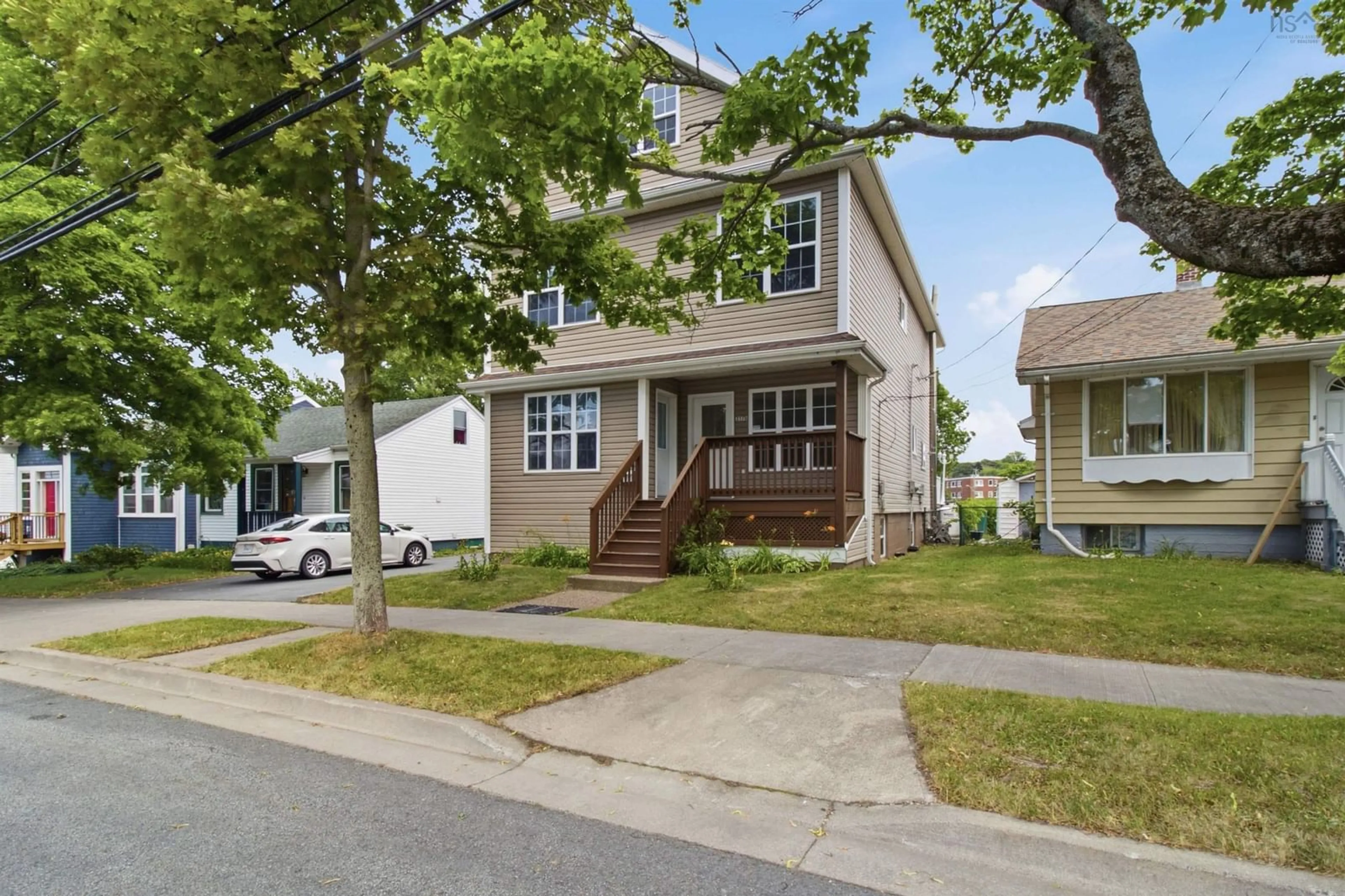Home with vinyl exterior material, street for 3175 Micmac Street St, Halifax Nova Scotia B3L 3W3