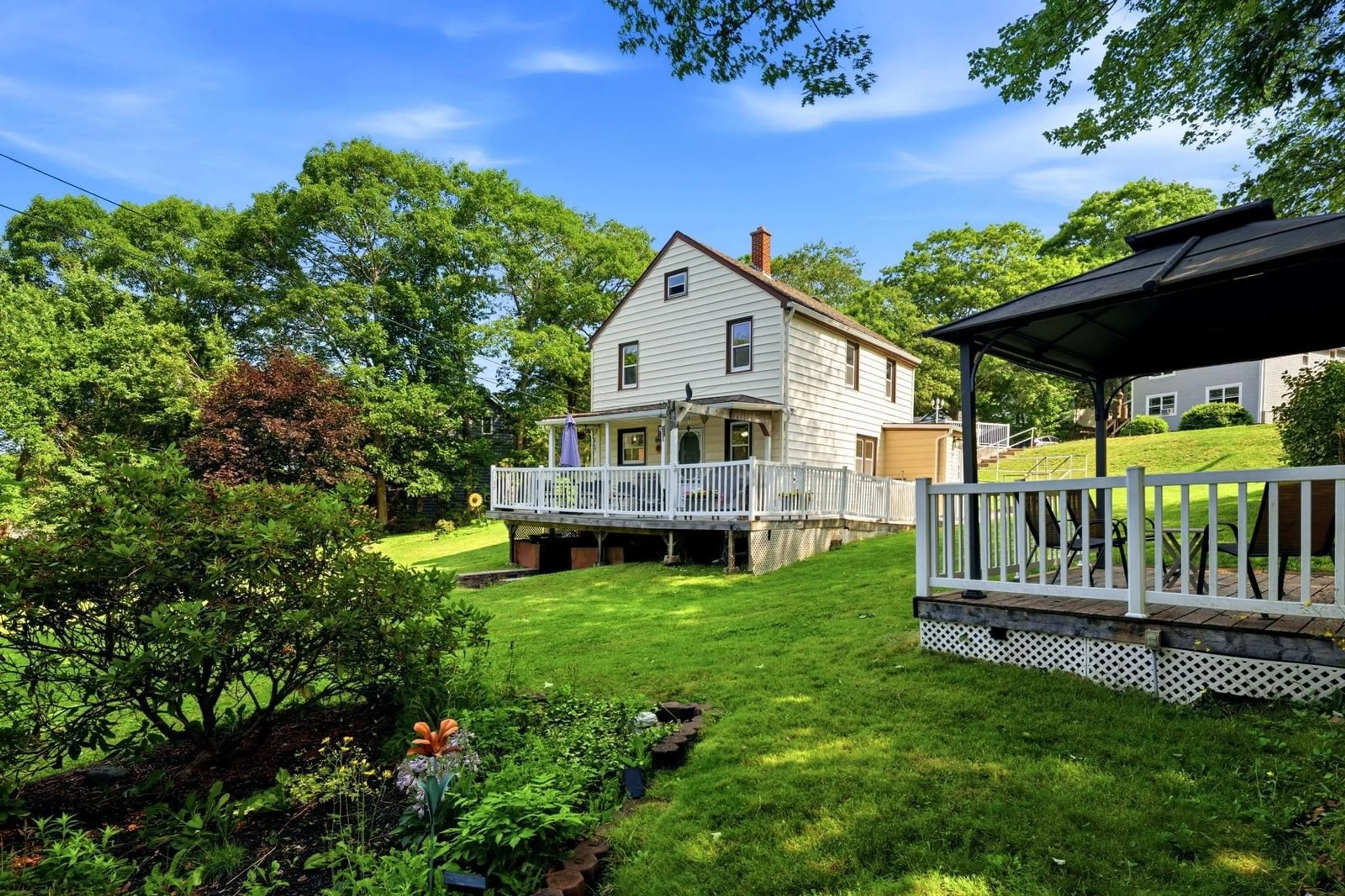 A pic from outside/outdoor area/front of a property/back of a property/a pic from drone, unknown for 23 Main St, Bedford Nova Scotia B4A 2M8