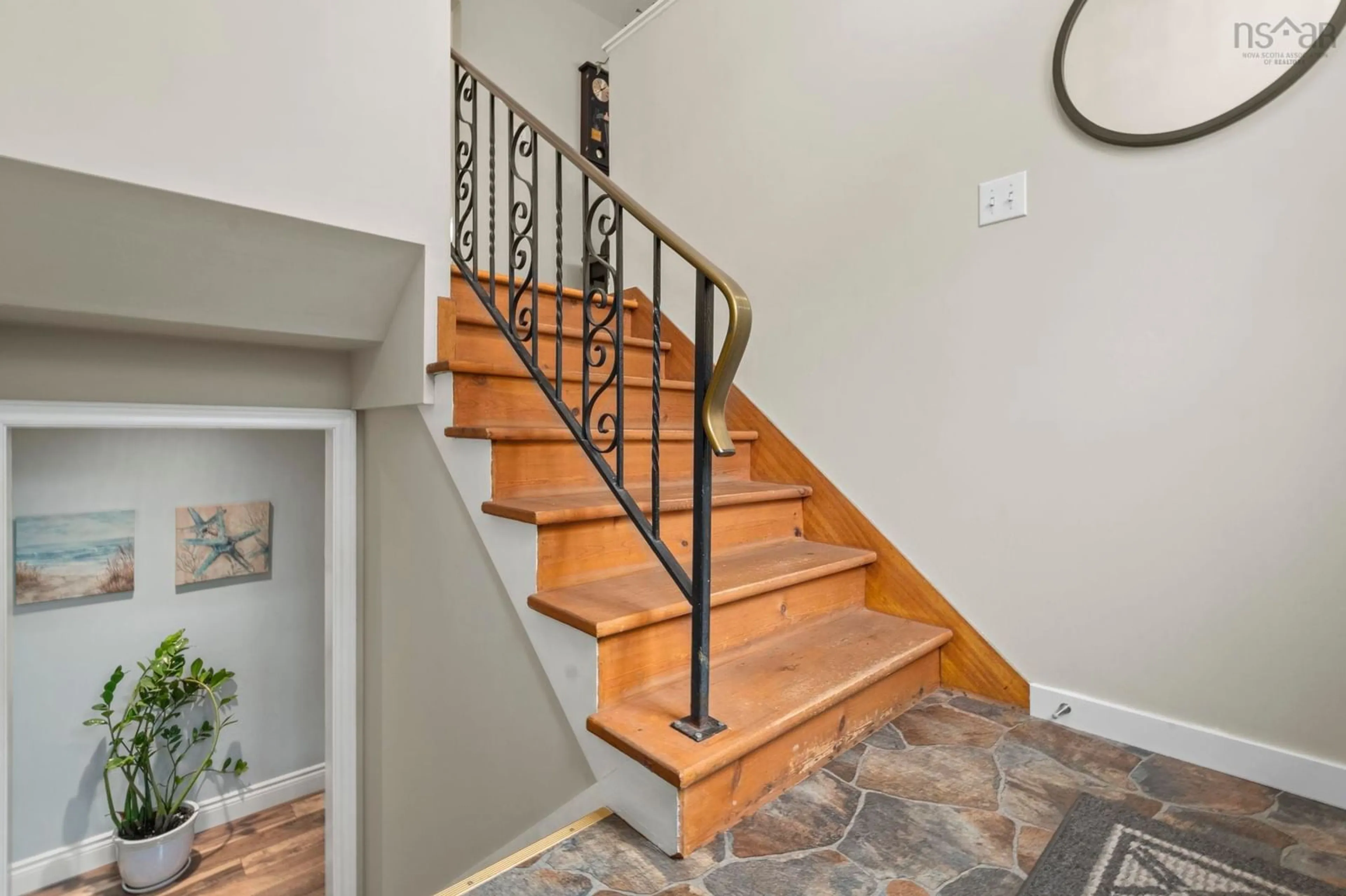 Stairs for 4 Meadowview Dr, Bedford Nova Scotia B4A 2C3