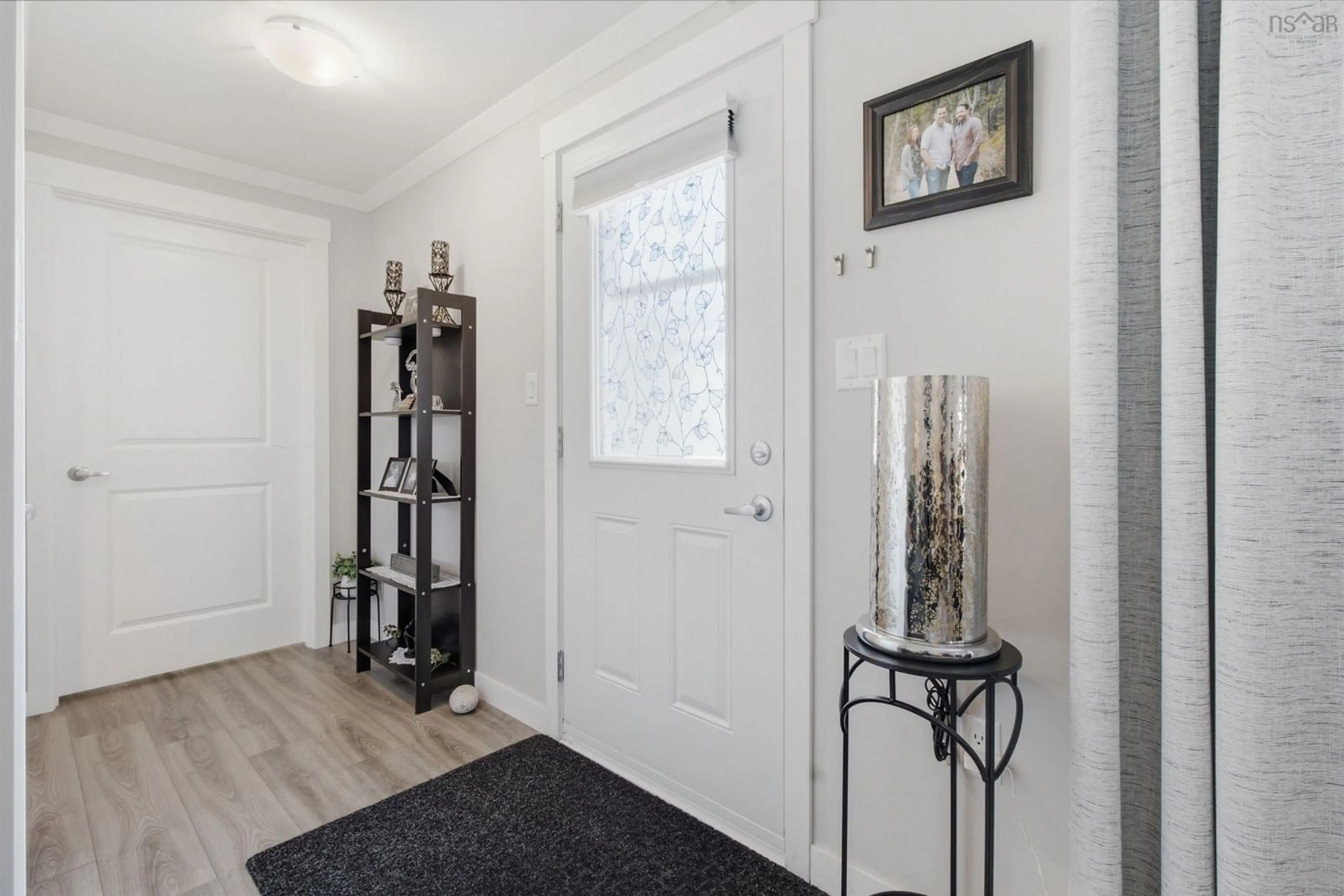 Indoor entryway for 1123 Susan Drive, Beaver Bank Nova Scotia B4E 1P2