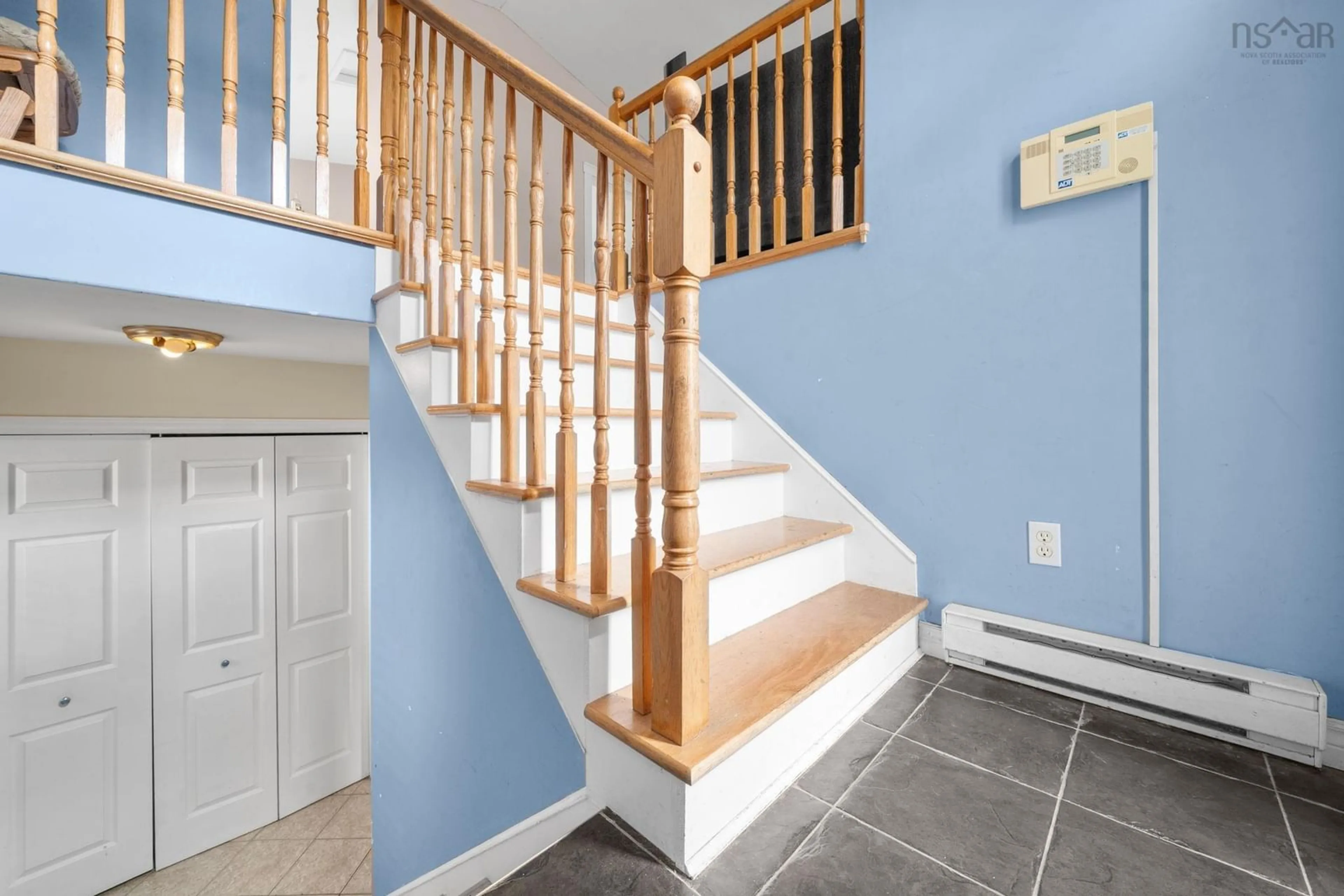 Stairs for 106 Jeep Cres, Eastern Passage Nova Scotia B3G 1P3