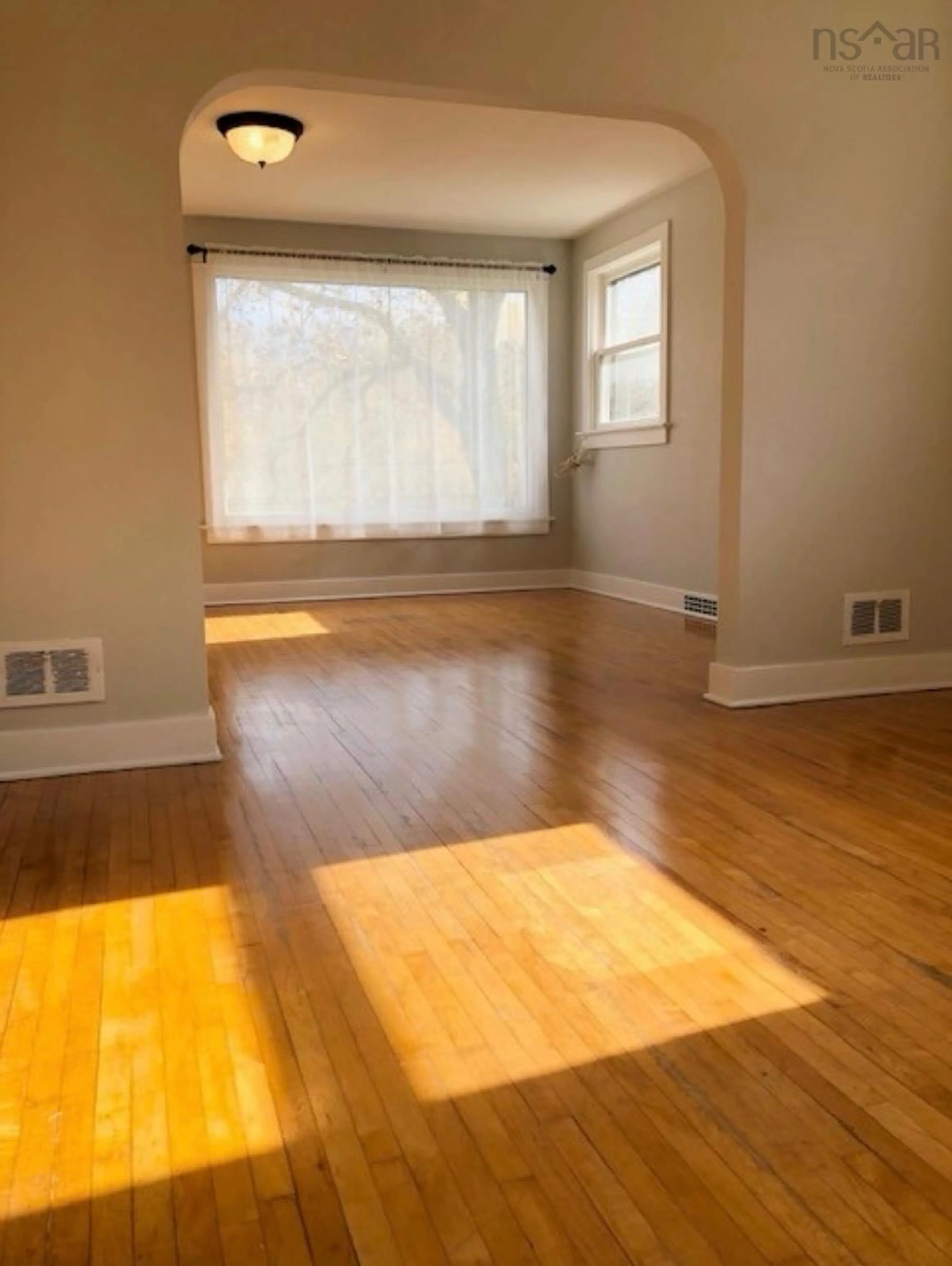 A pic of a room for 6 Mclean St, Truro Nova Scotia B2N 4W1