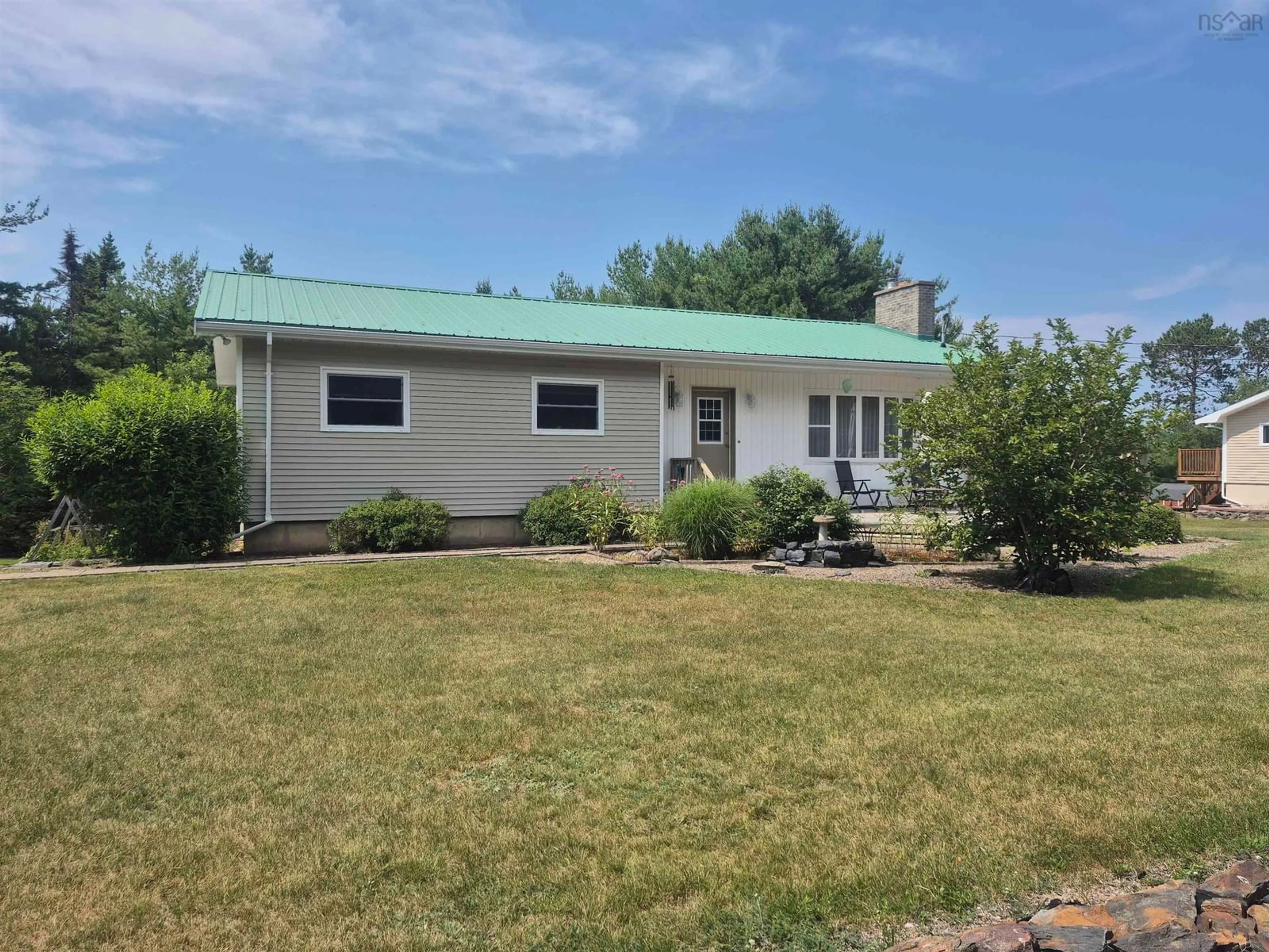 Home with vinyl exterior material, unknown for 18 Maple Crt, Martins River Nova Scotia B0J 2E0