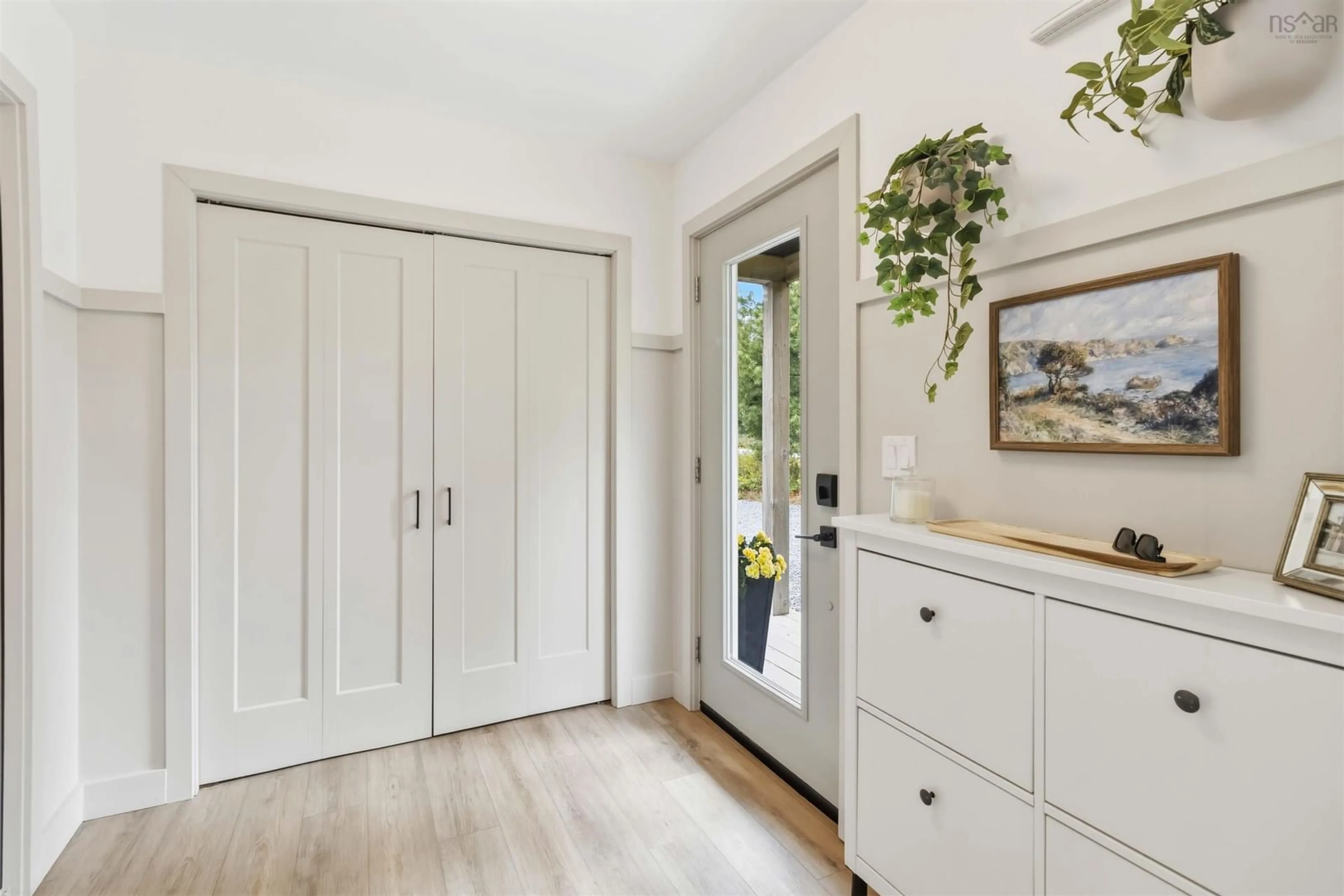 Indoor entryway for 150 John Rieser Dr, Petite Rivière Nova Scotia B4V 9E3