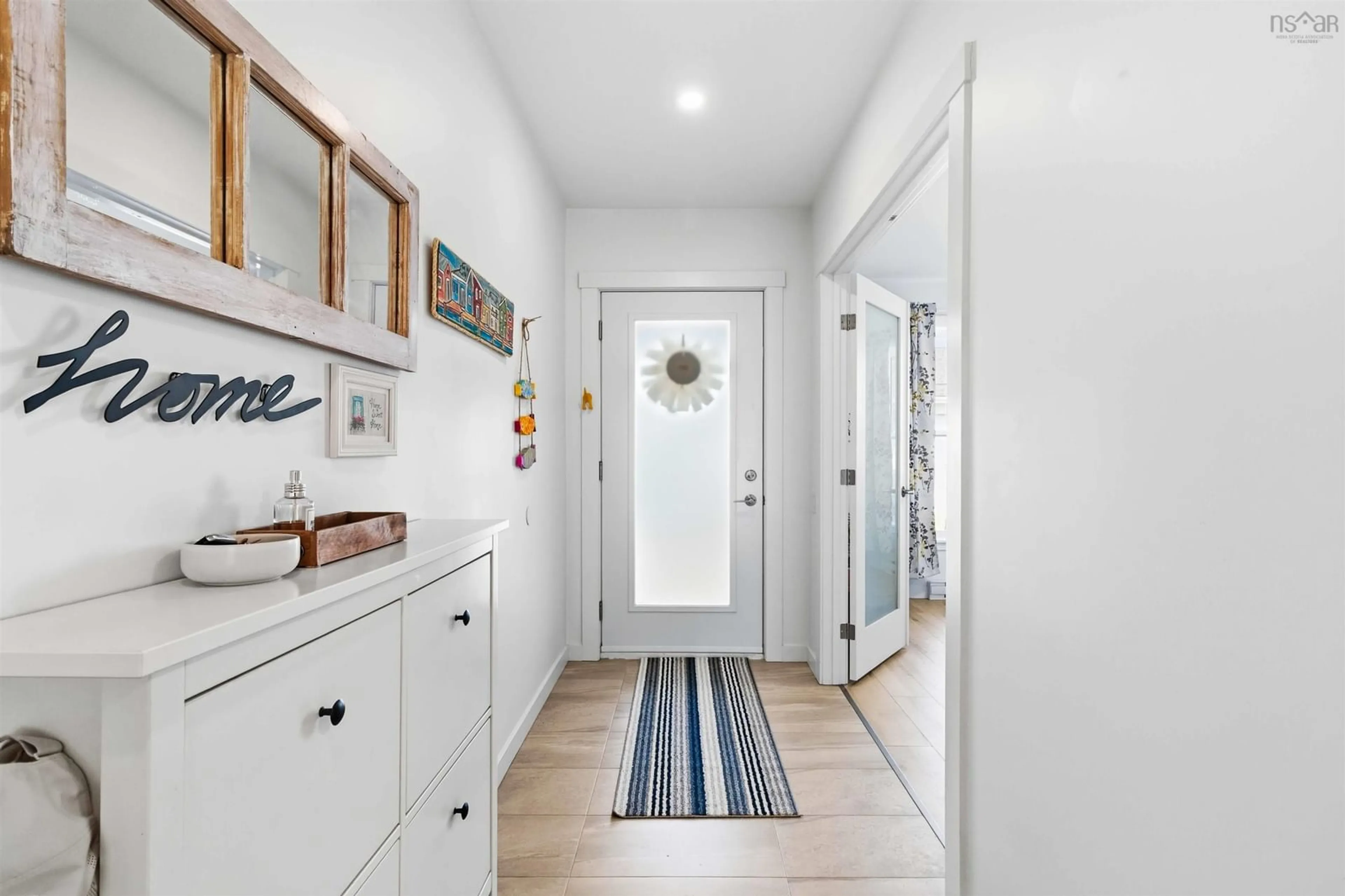 Indoor entryway for 152 Sailors Trail, Eastern Passage Nova Scotia B3G 0A1