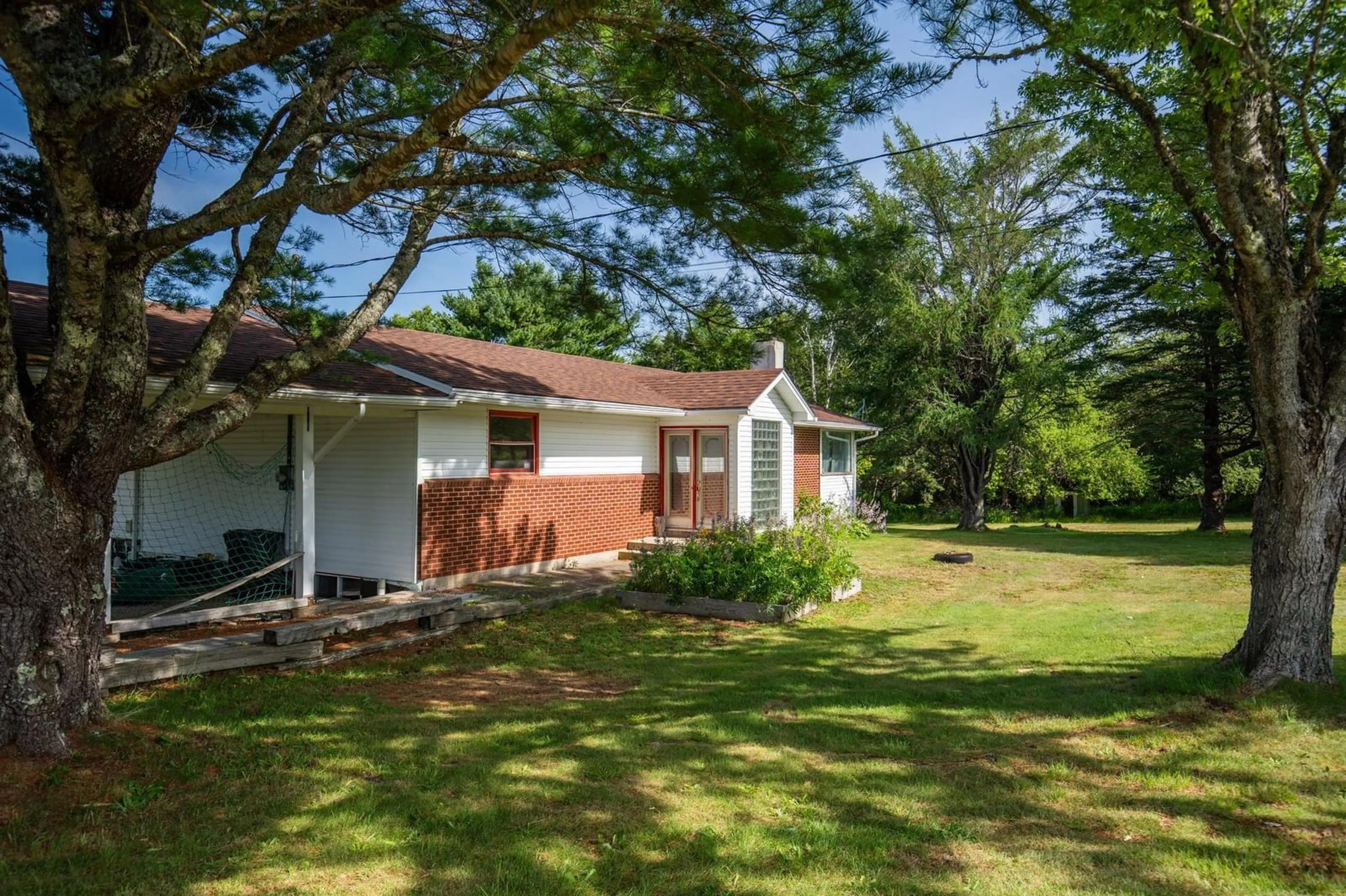 A pic from outside/outdoor area/front of a property/back of a property/a pic from drone, street for 2357 Highway 203 East Kemptville, East Kemptville Nova Scotia B5A 5P5