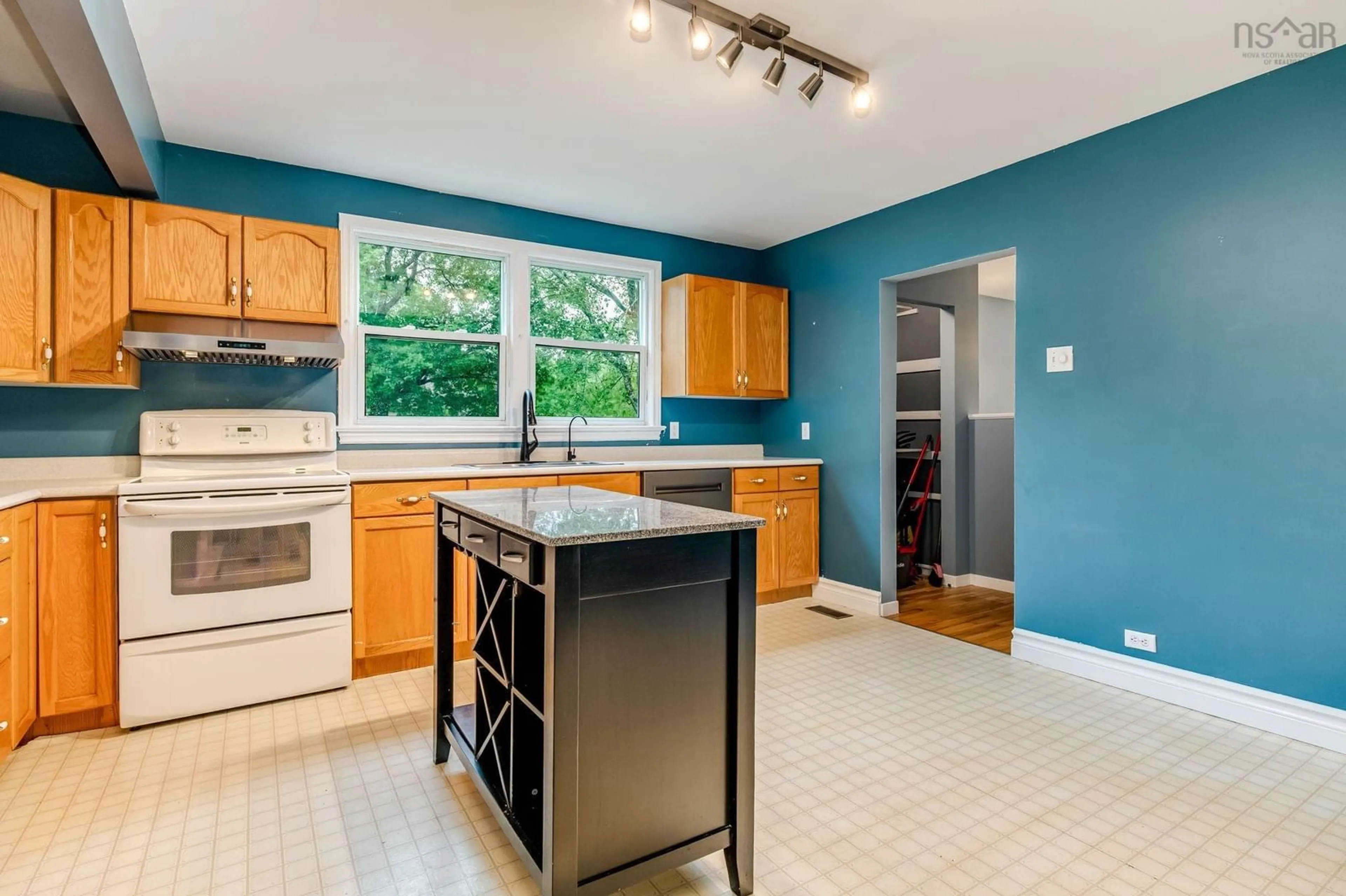 Standard kitchen, ceramic/tile floor for 5 Hubley Mill Lake Rd, Upper Tantallon Nova Scotia B3Z 1E7