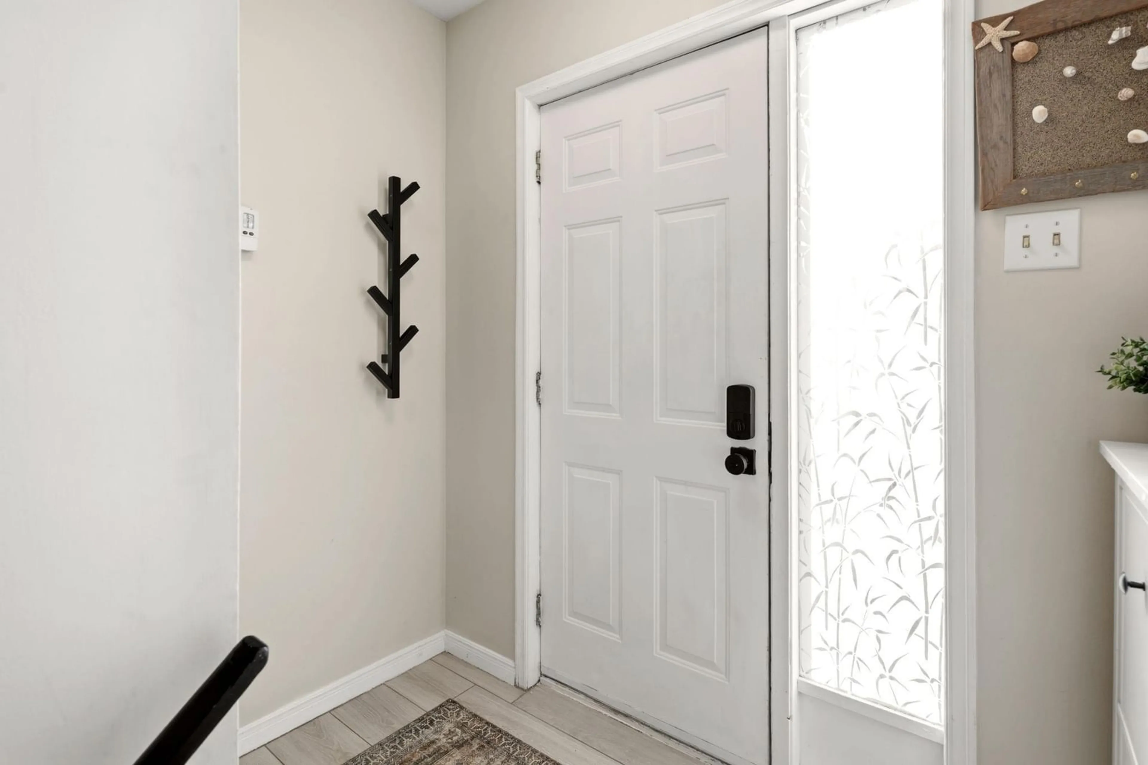 Indoor entryway for 7 Shoreview Dr, Eastern Passage Nova Scotia B3G 1G6