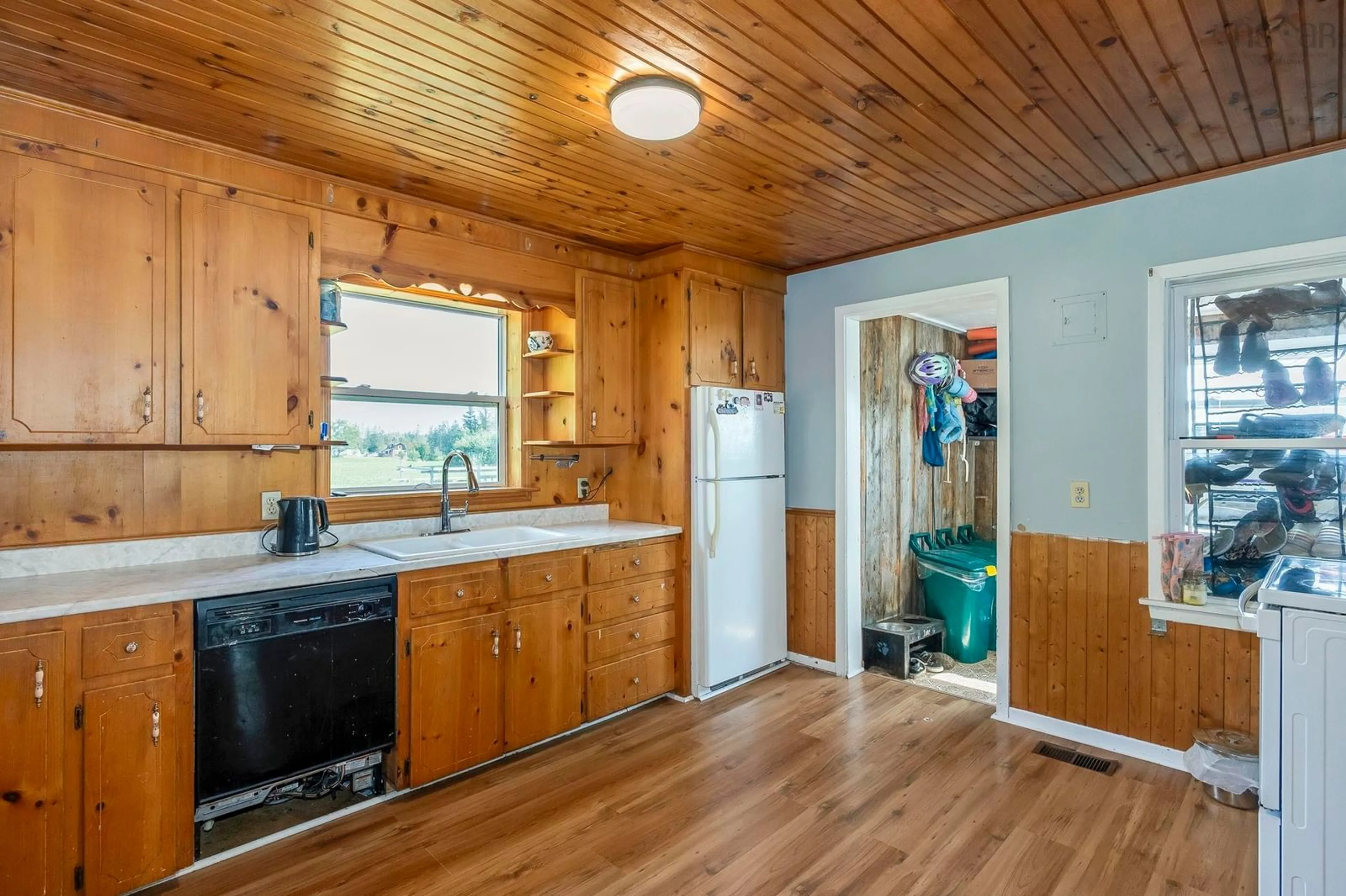 Standard kitchen, wood/laminate floor for 1103 Gospel Woods Rd, Glenmont Nova Scotia B0P 1H0