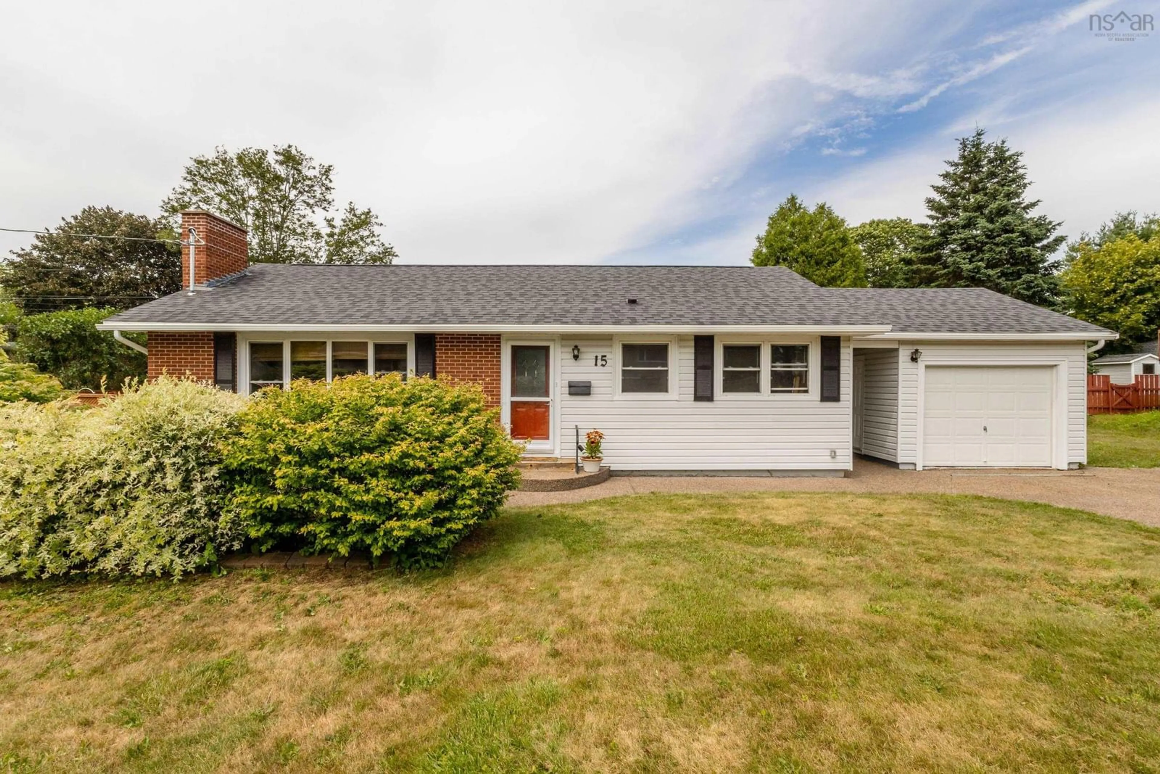 Home with vinyl exterior material, street for 15 James St, Kentville Nova Scotia B4N 2A1